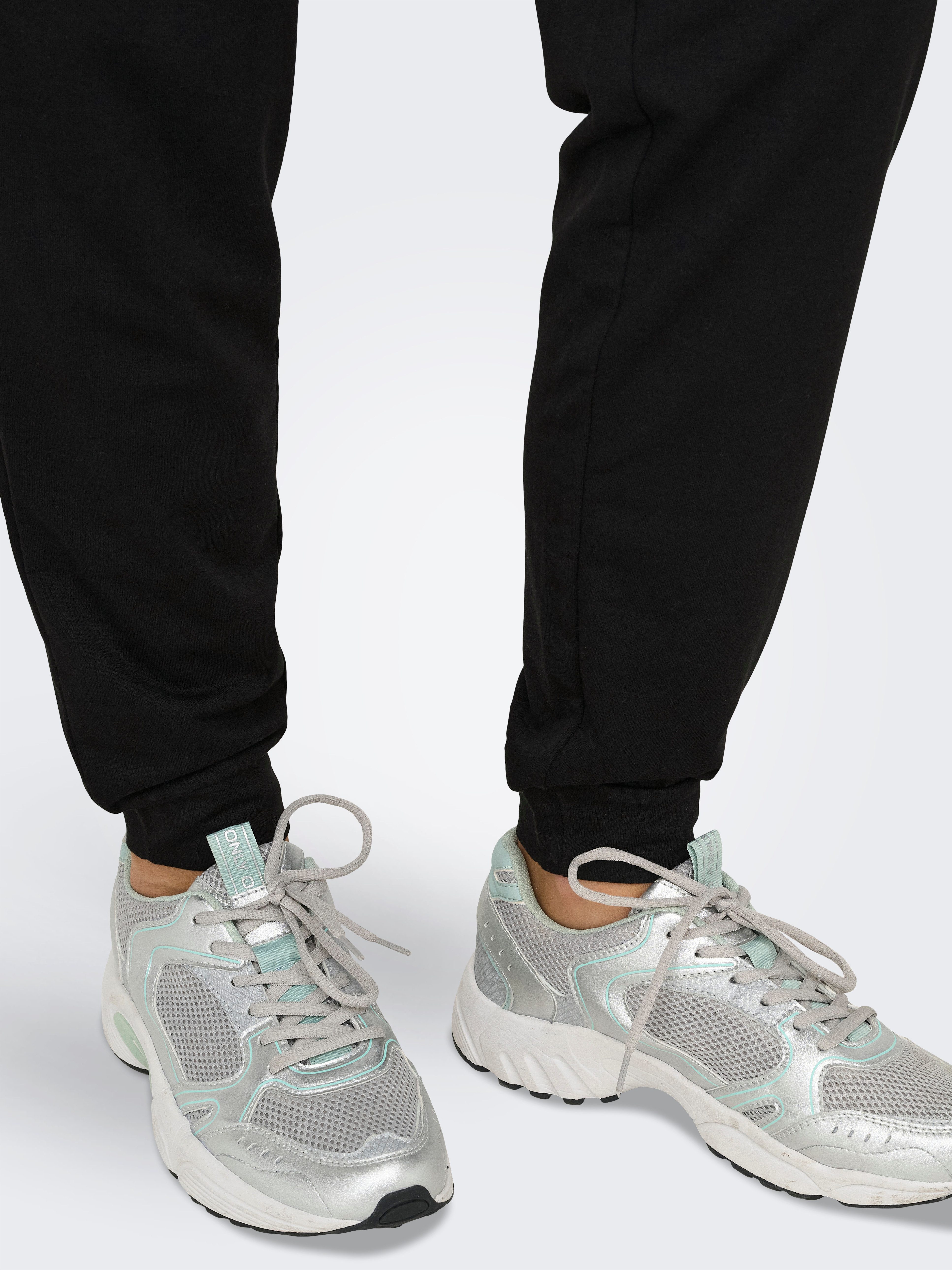 ONLY Play Jogginghose ONPPERFORMANCE mit Bündchen günstig online kaufen