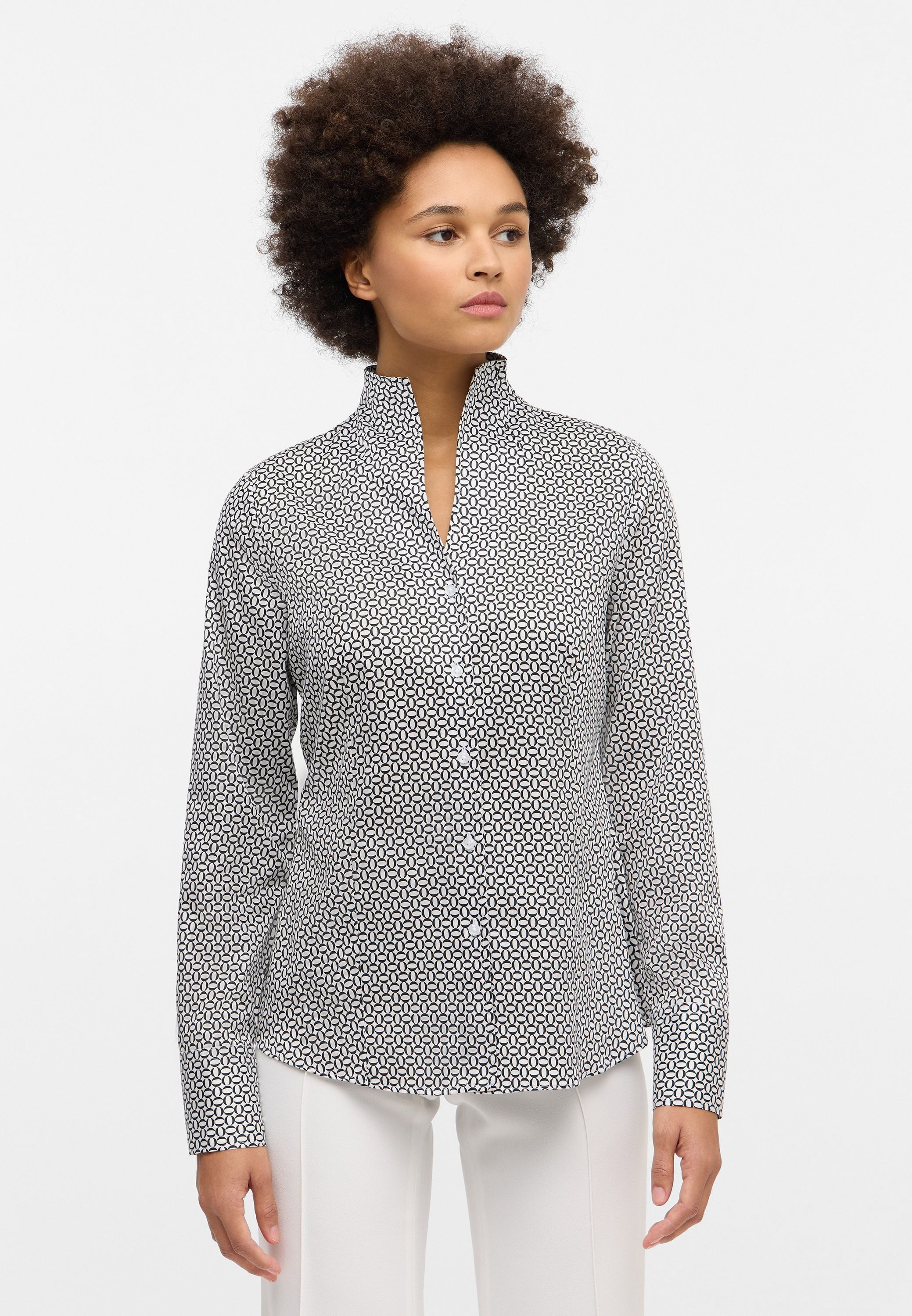 Klassische Bluse