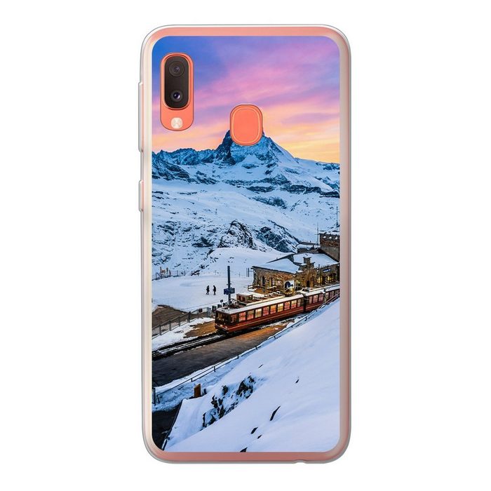 MuchoWow Handyhülle Dämmerung am Schweizer Matterhorn bei der Gornergratbahn Handyhülle Samsung Galaxy A20e Smartphone-Bumper Print Handy