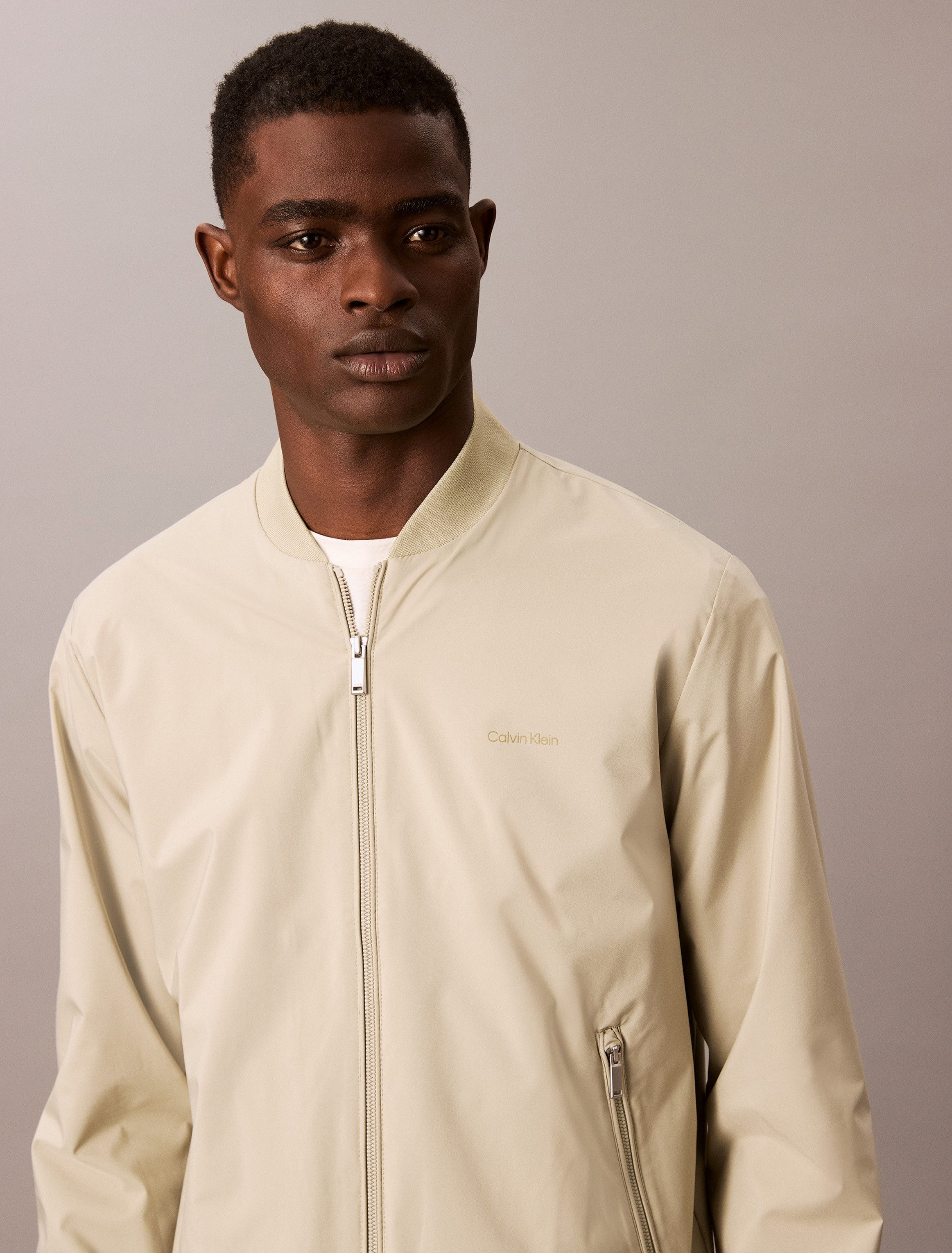 Calvin Klein Bomberjacke Regular fit, mit Rundhalsausschnitt