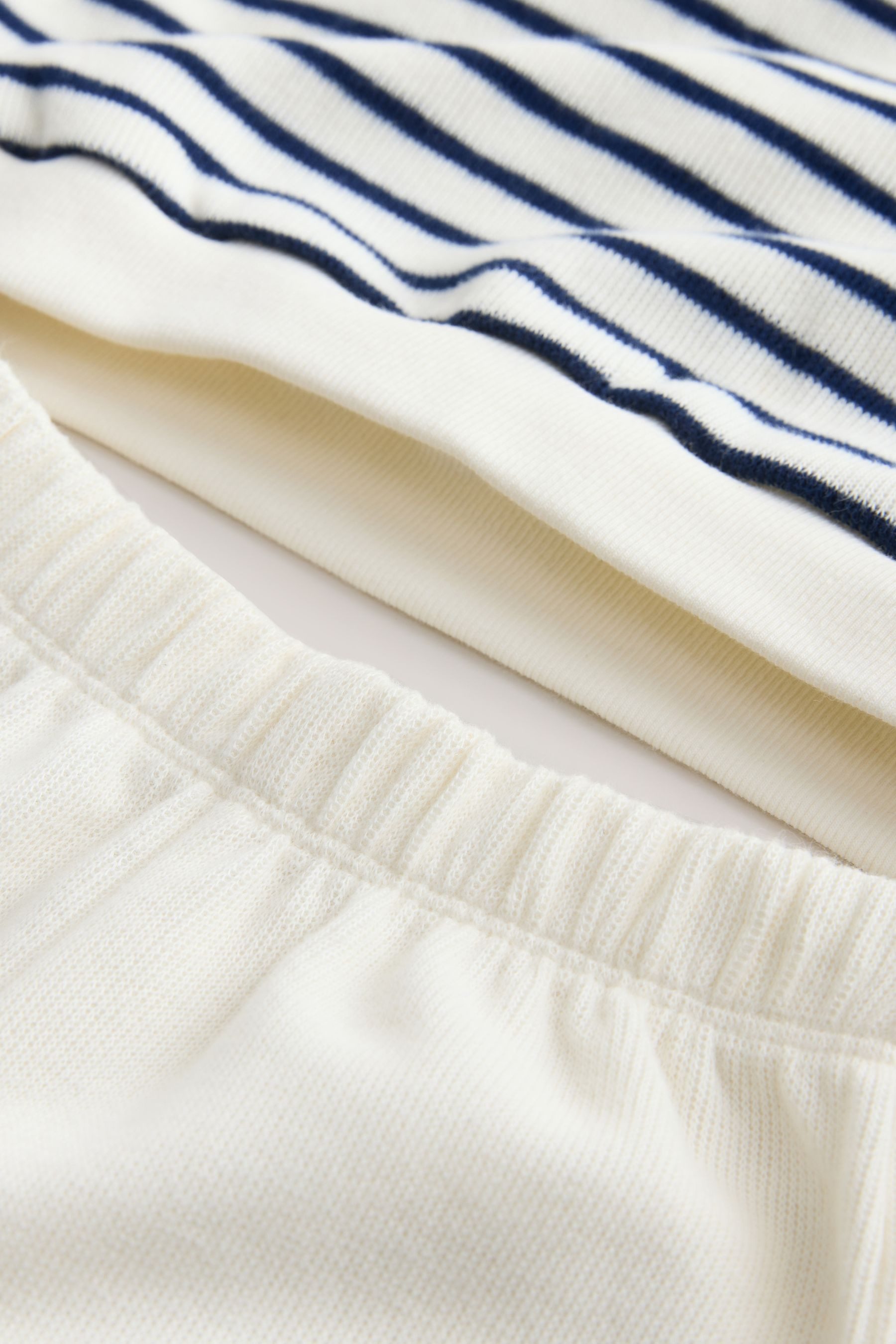 Next Top & Hose Langarmtop und Hose mit weitem Bein im Set (2-tlg)
