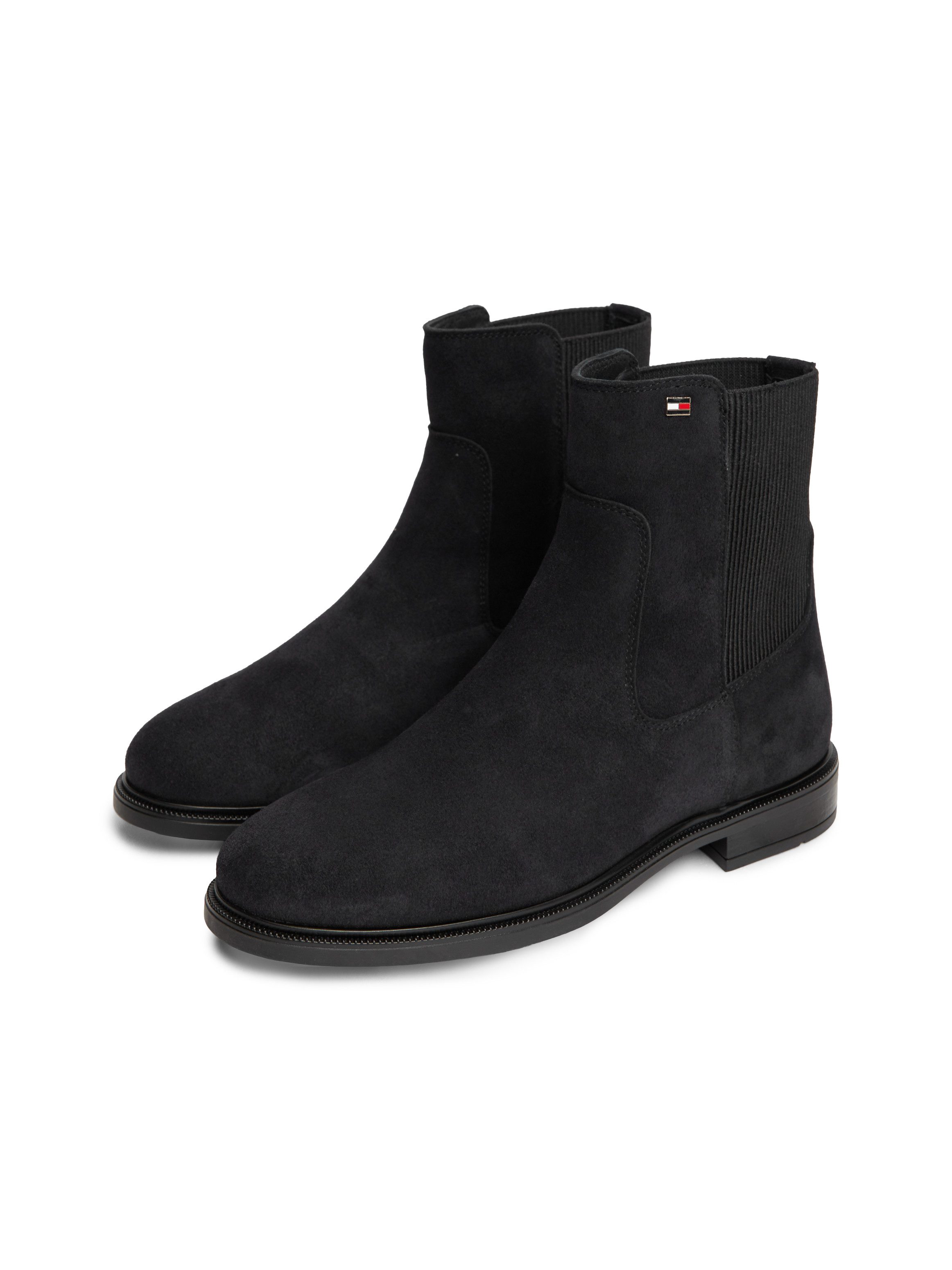 Tommy Hilfiger ENAMEL FLAG SUEDE ANKLE CHELSEA Chelseaboots Blockabsatz, Businessboots mit breitem Stretcheinsatz