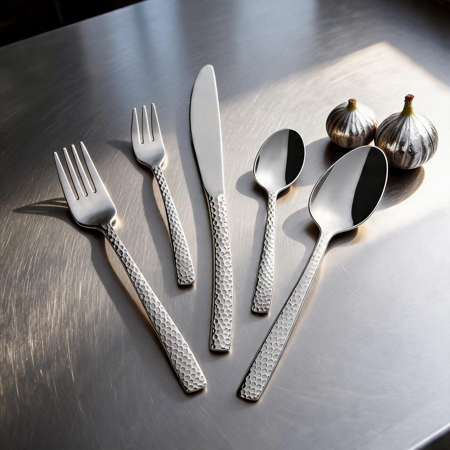 Mulex Besteck-Set Madison (30-tlg), 6 Personen, Edelstahl 18/10, gehämmert