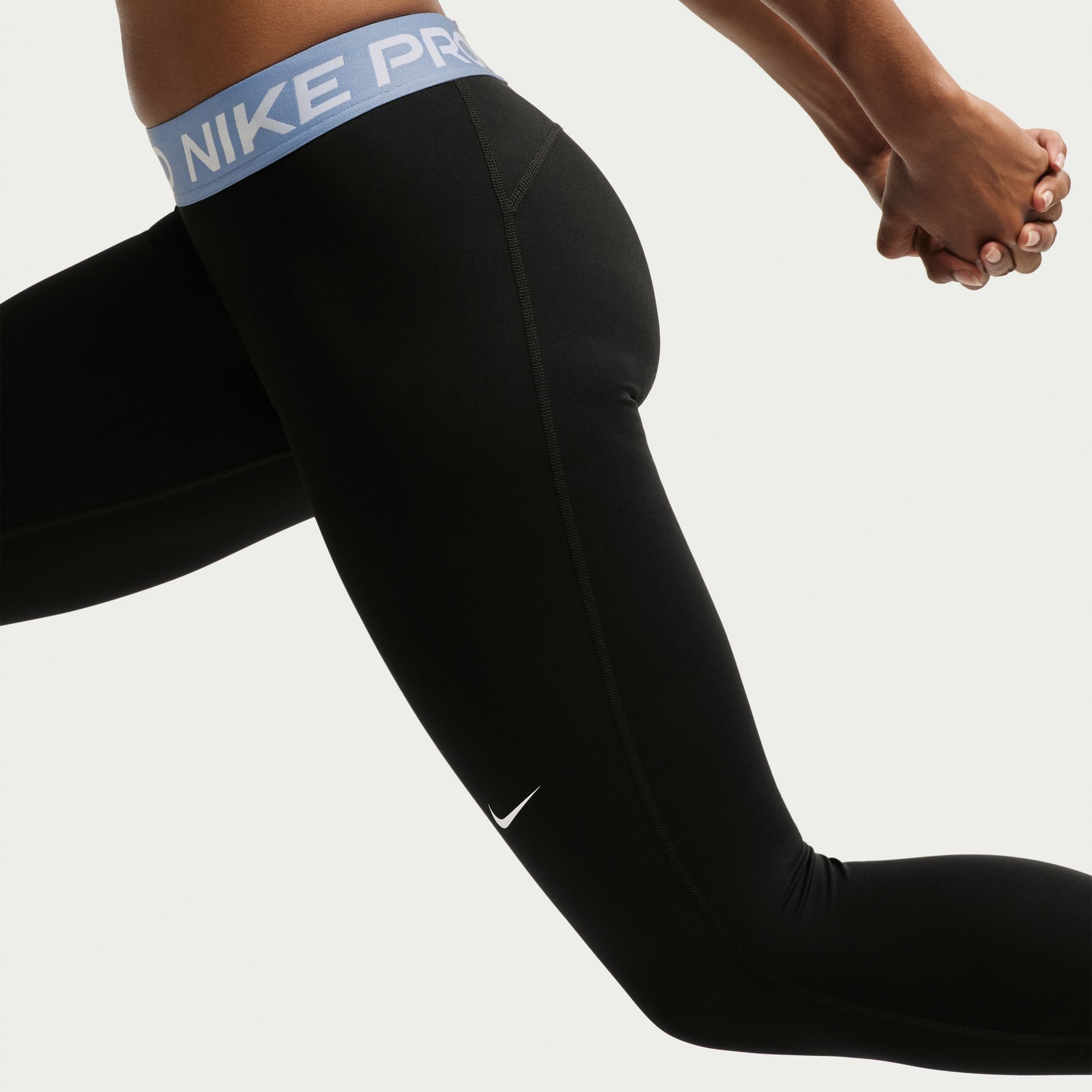 Nike Trainingstights Nike Pro Women's Mid-Rise Crop Leggings für Fitness und sportliche Aktivitäten, sportlicher Stil
