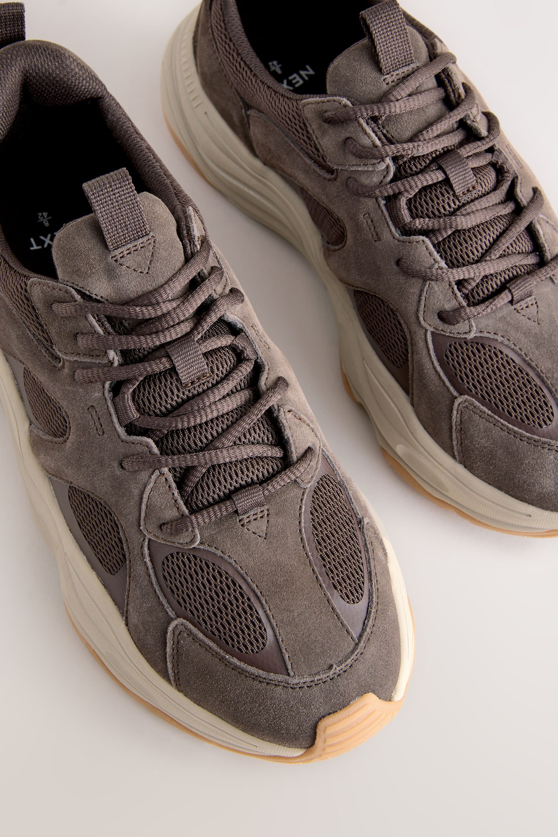 Next Laufschuhe mit Veloursbesatz Sneaker (1-tlg)