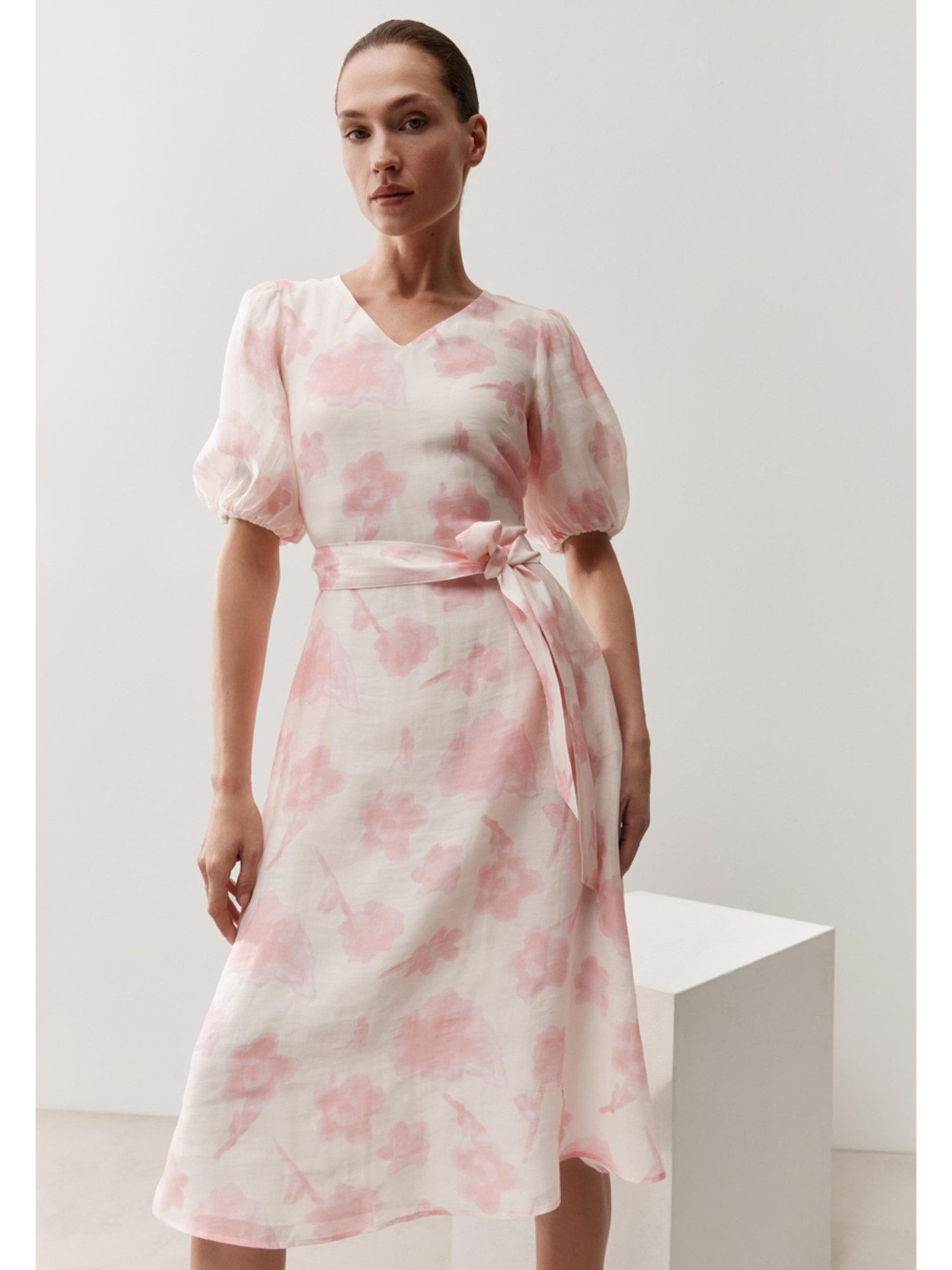 MORE&MORE Blusenkleid elegantes Blusenkleid, zarter Blumenprint