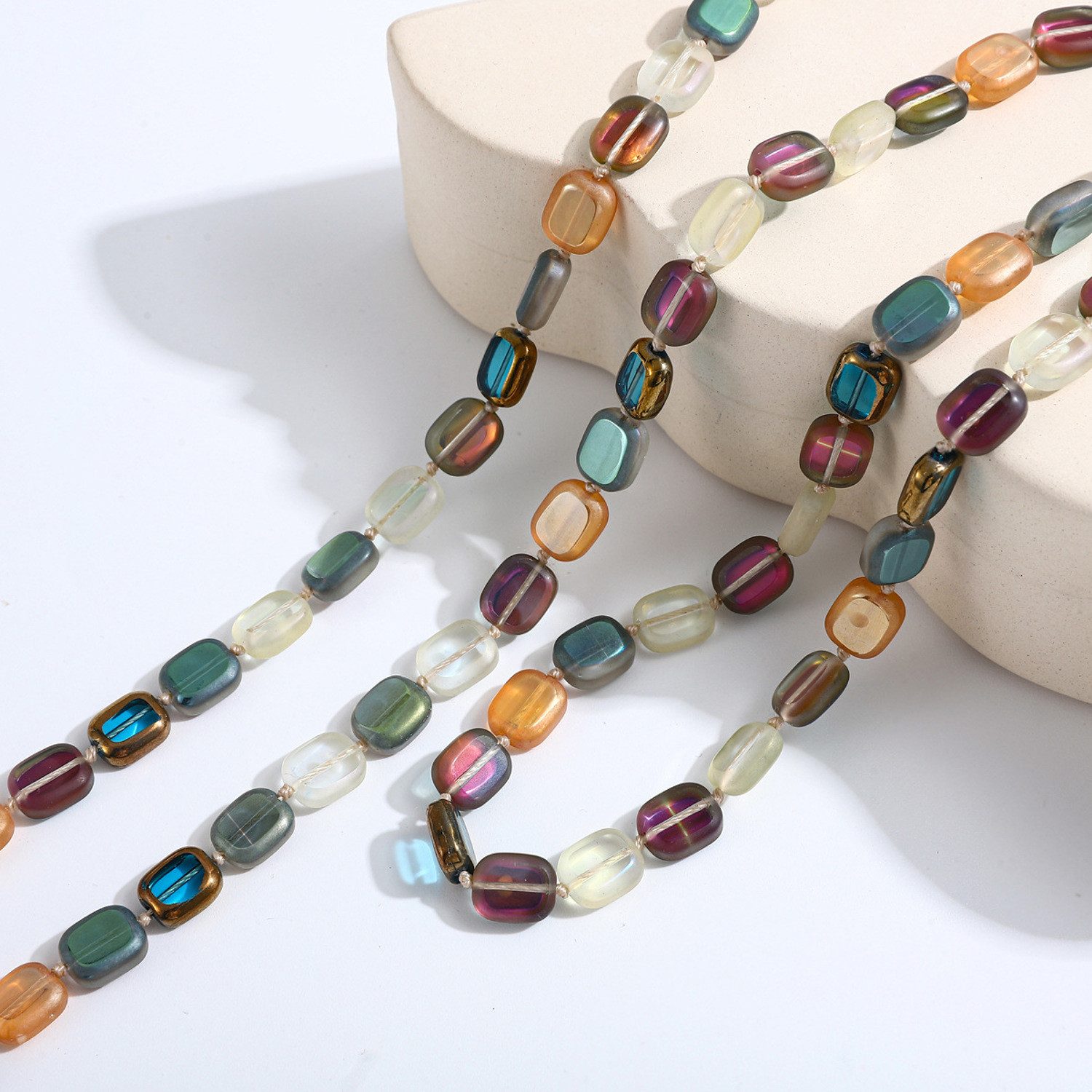KARMA Lange Kette Halskette bunt 120 cm Damen Natursteine Kristalle (mehrfarbig, modern Geschenk für Frauen), Pulloverkette Damenhalskette