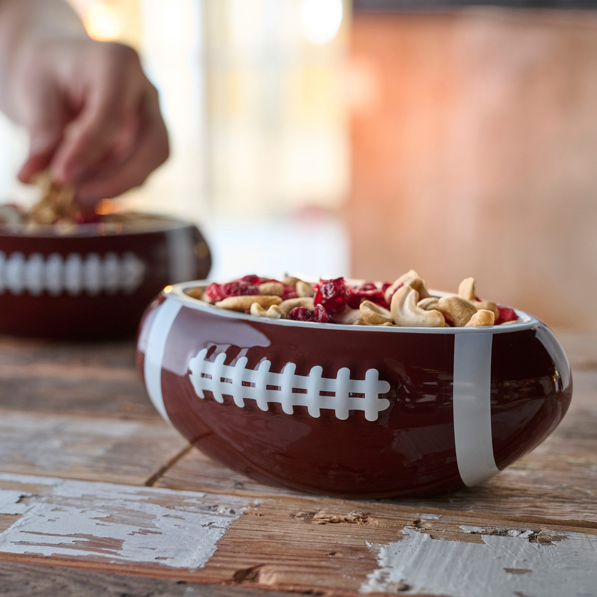 40YARDS Snackschale American Football Snackschale / Schüssel / Bowl, Keramik, (1-tlg), in American Football Form (Größe M, 16 cm Länge)