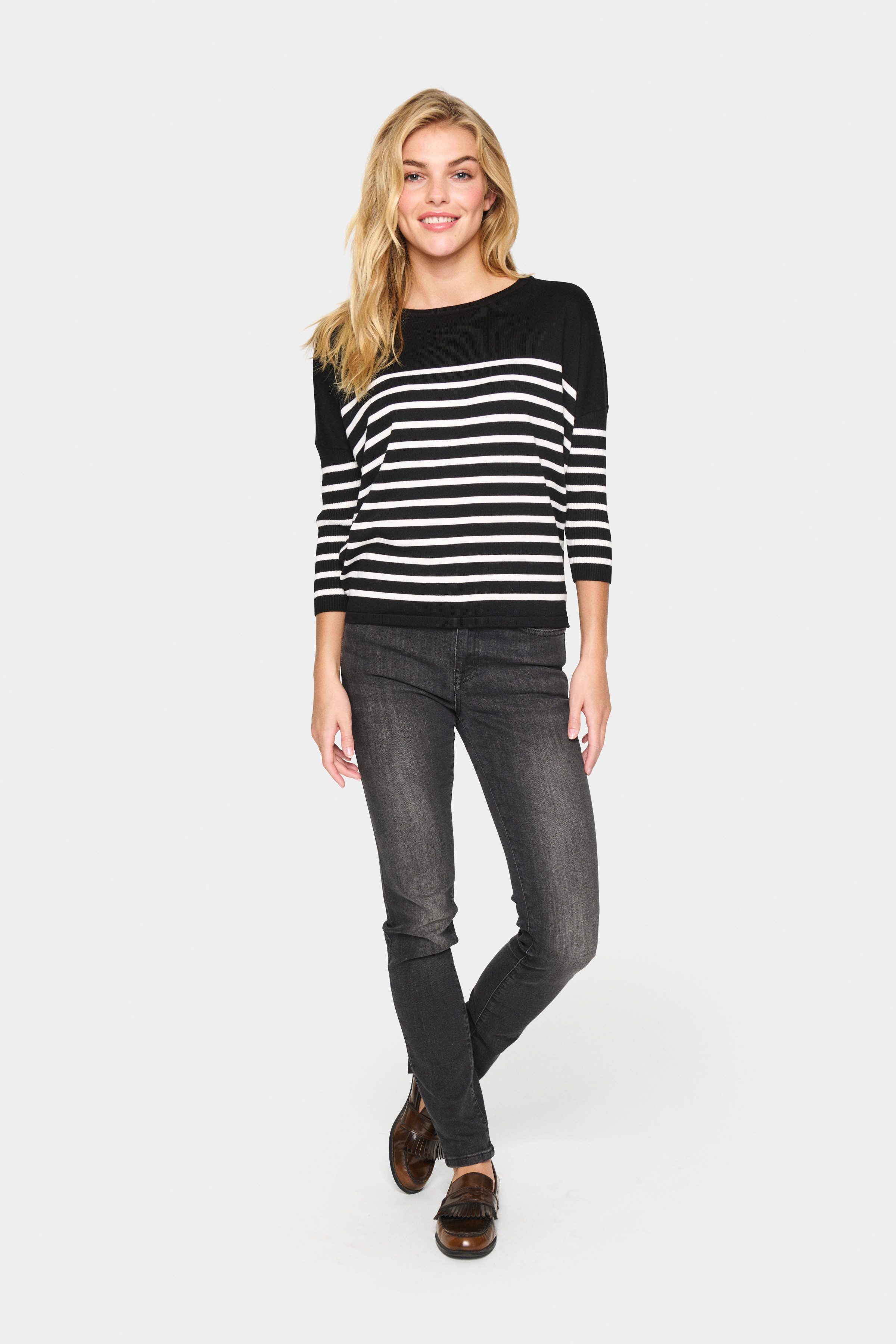 Saint Tropez Strickpullover MilaSZ R-neck Stripe Oversize Fit, Feinstrick, Viskosemischung