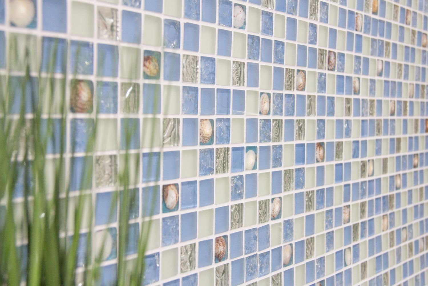 blau Glasmosaik silber Mosani Muschelmosaik weiss Mosaikfliesen matt Mosaikfliesen