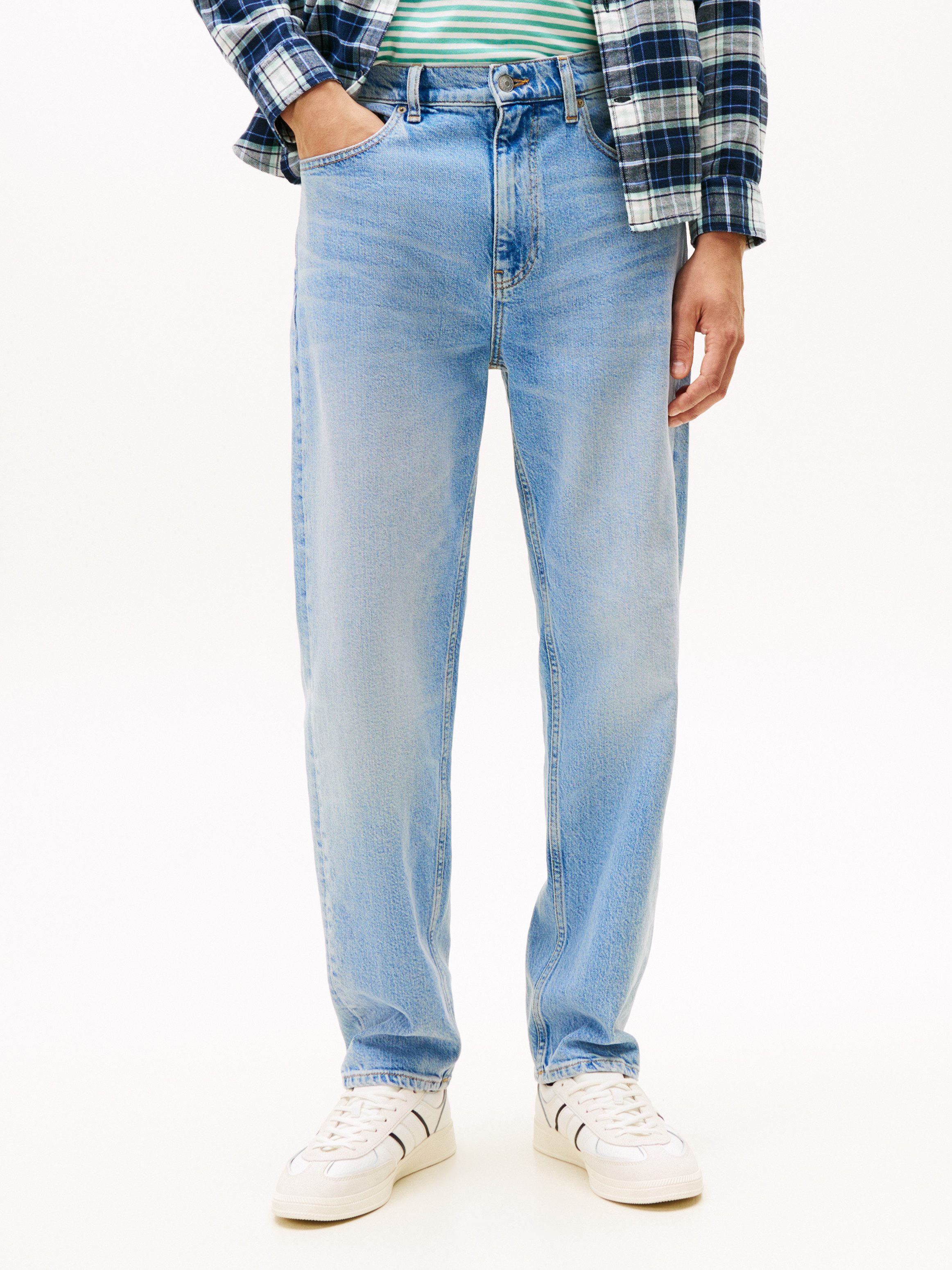 Tommy Jeans Regular-fit-Jeans SONNY Tapered Leg, mit Fade-Effekten günstig online kaufen