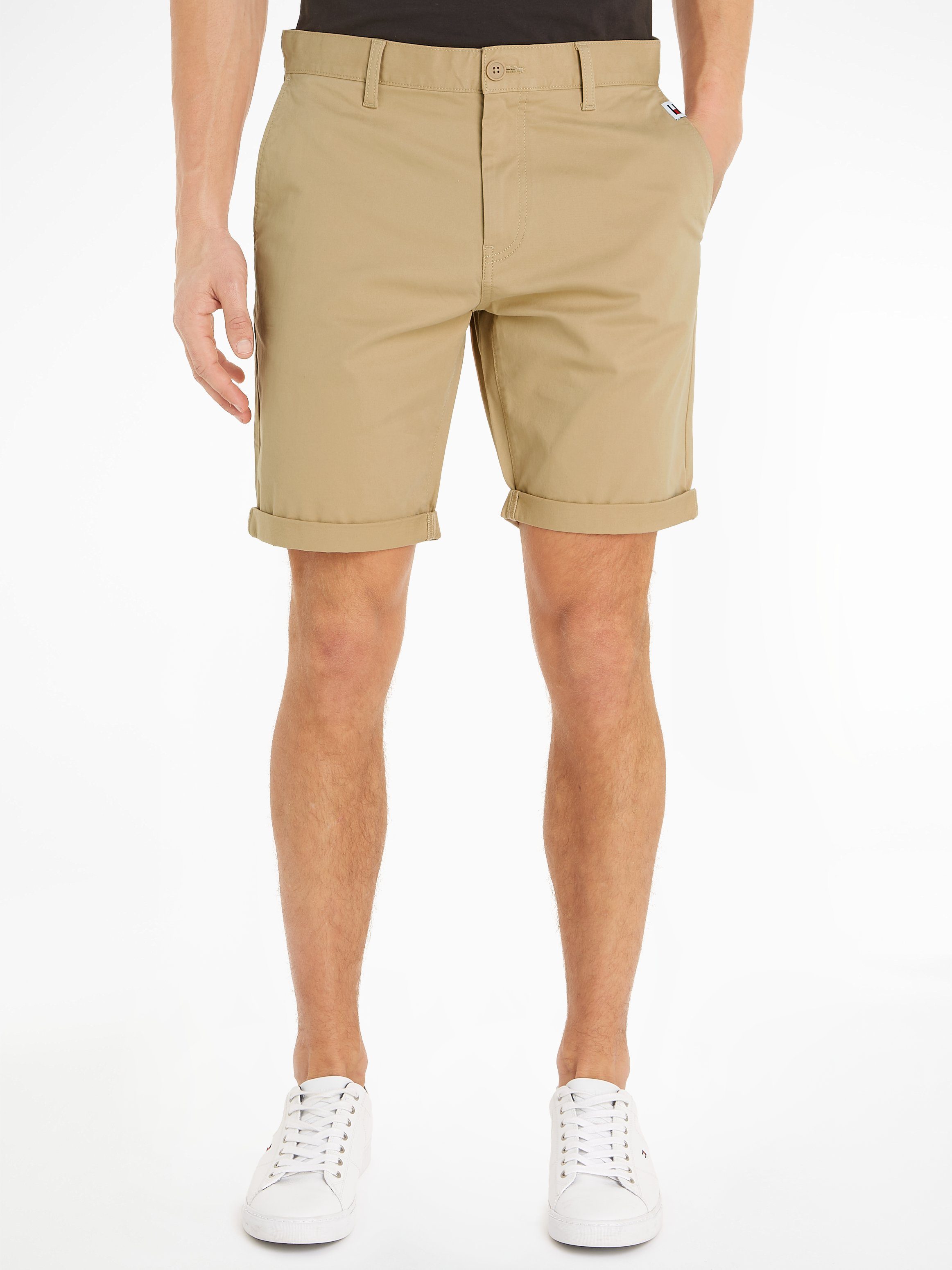 Tommy Jeans Chinoshorts TJM SCANTON SHORT Markenstickerei