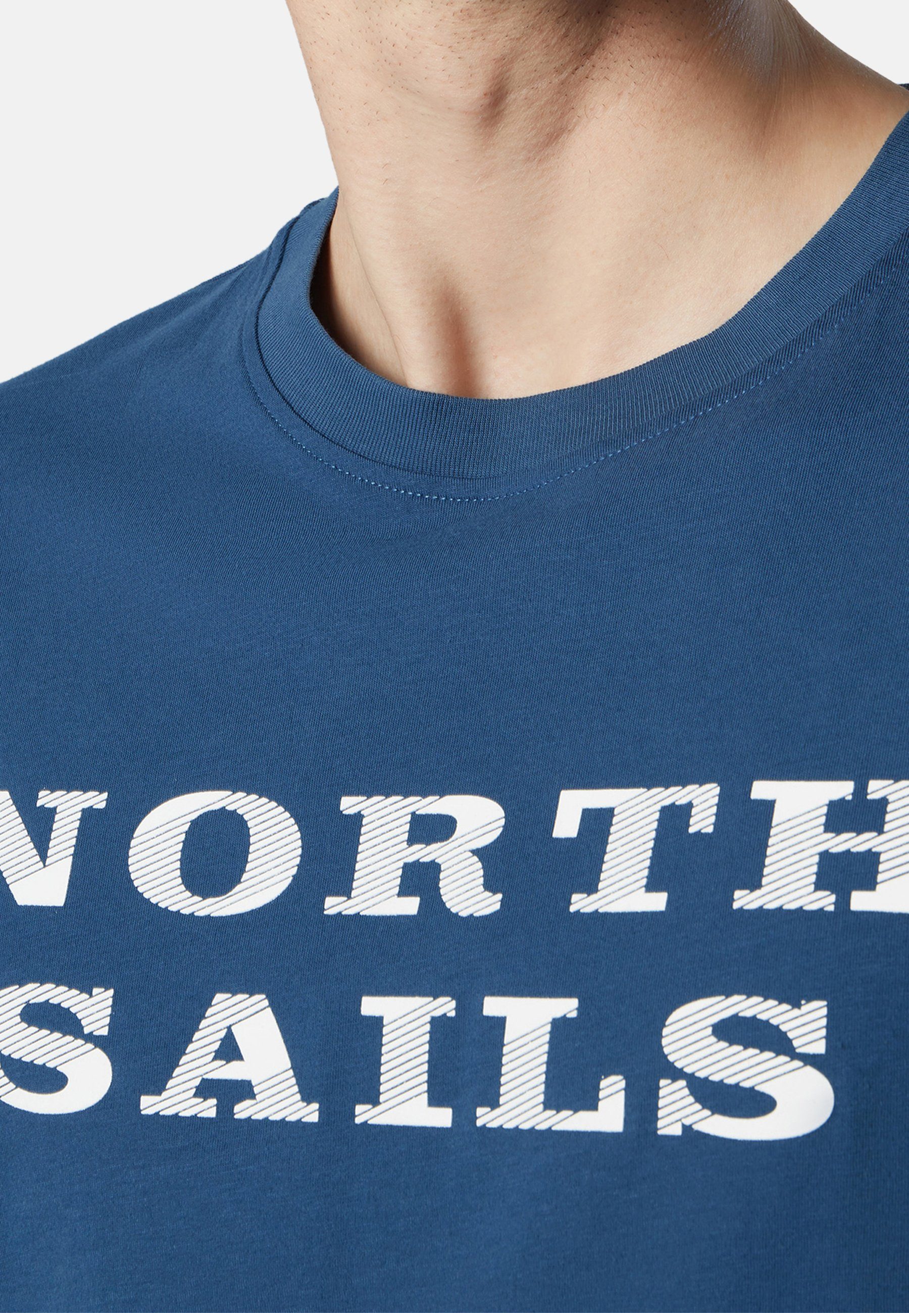 mit Brustaufdruck BLUE North T-Shirt Sails T-Shirt Ton-in-Ton-Nähte