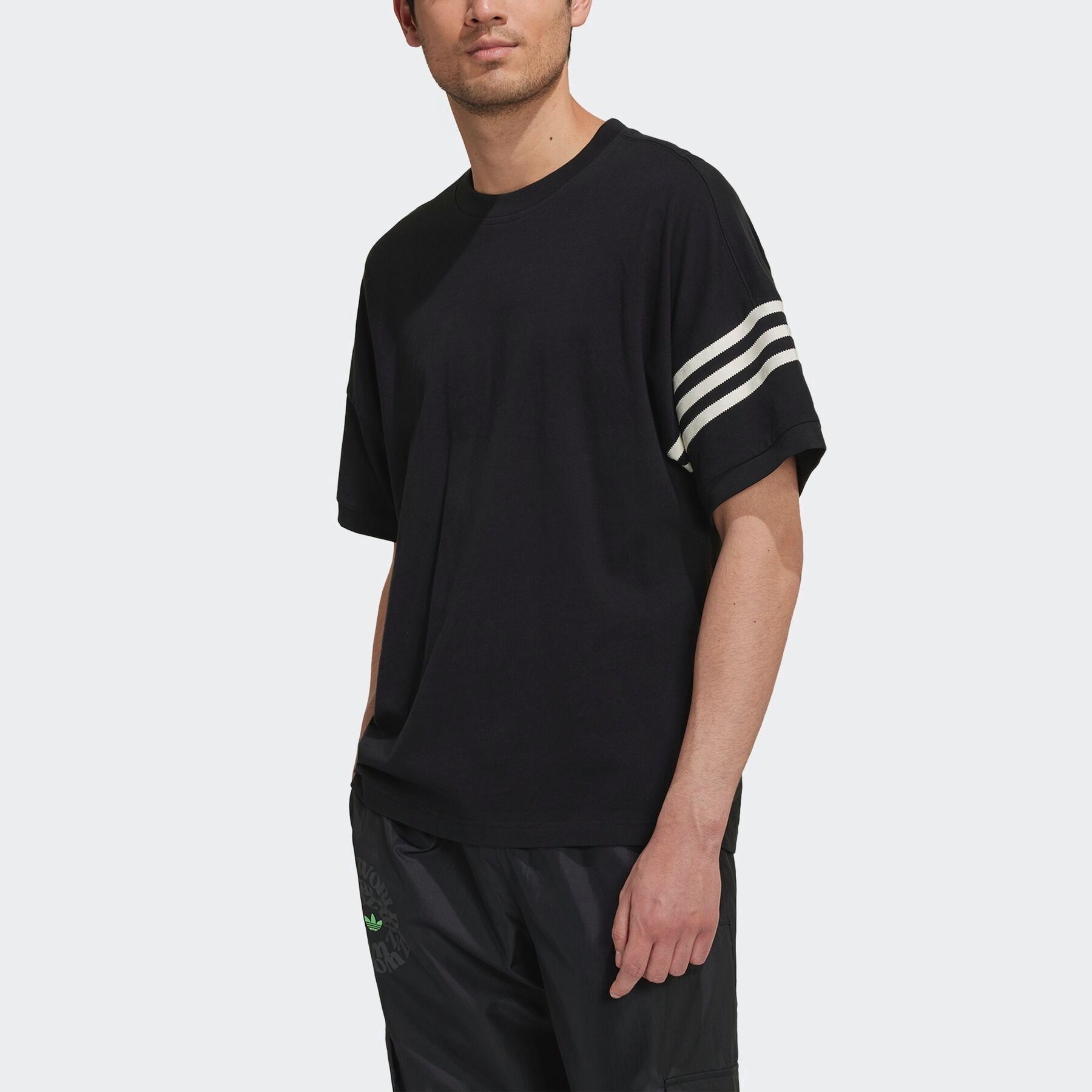 NEUCLASSICS adidas T-Shirt Originals ADICOLOR Black