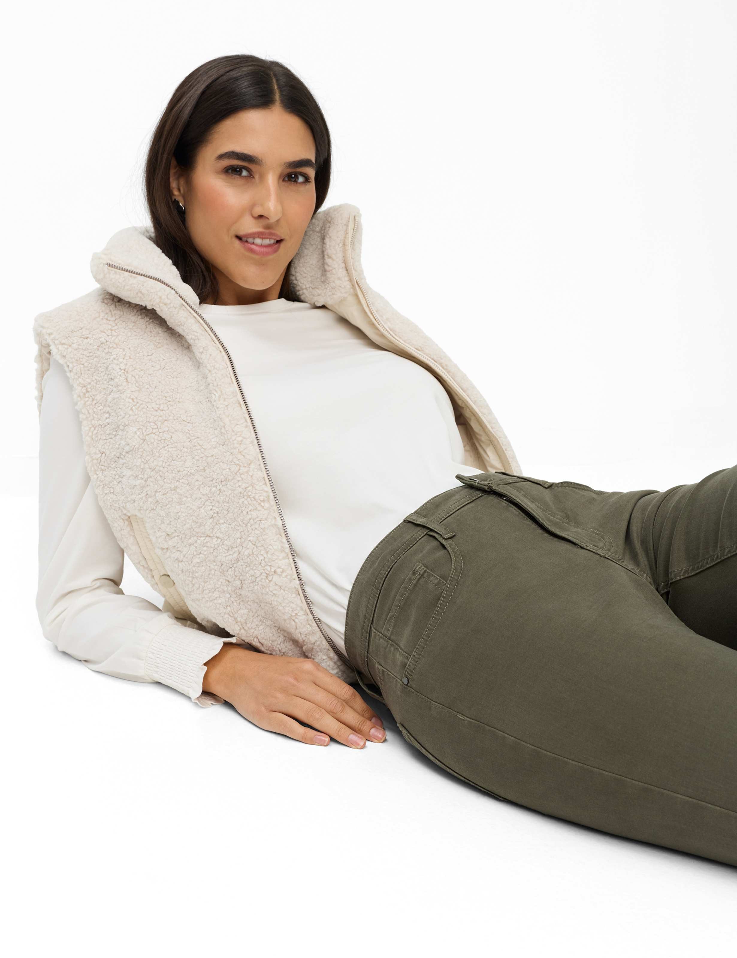 Brax 5-Pocket-Hose Style CAROLA Cotton Dream: Five-Pocket-Hose im Feminine Fit – Bild 4 von 5