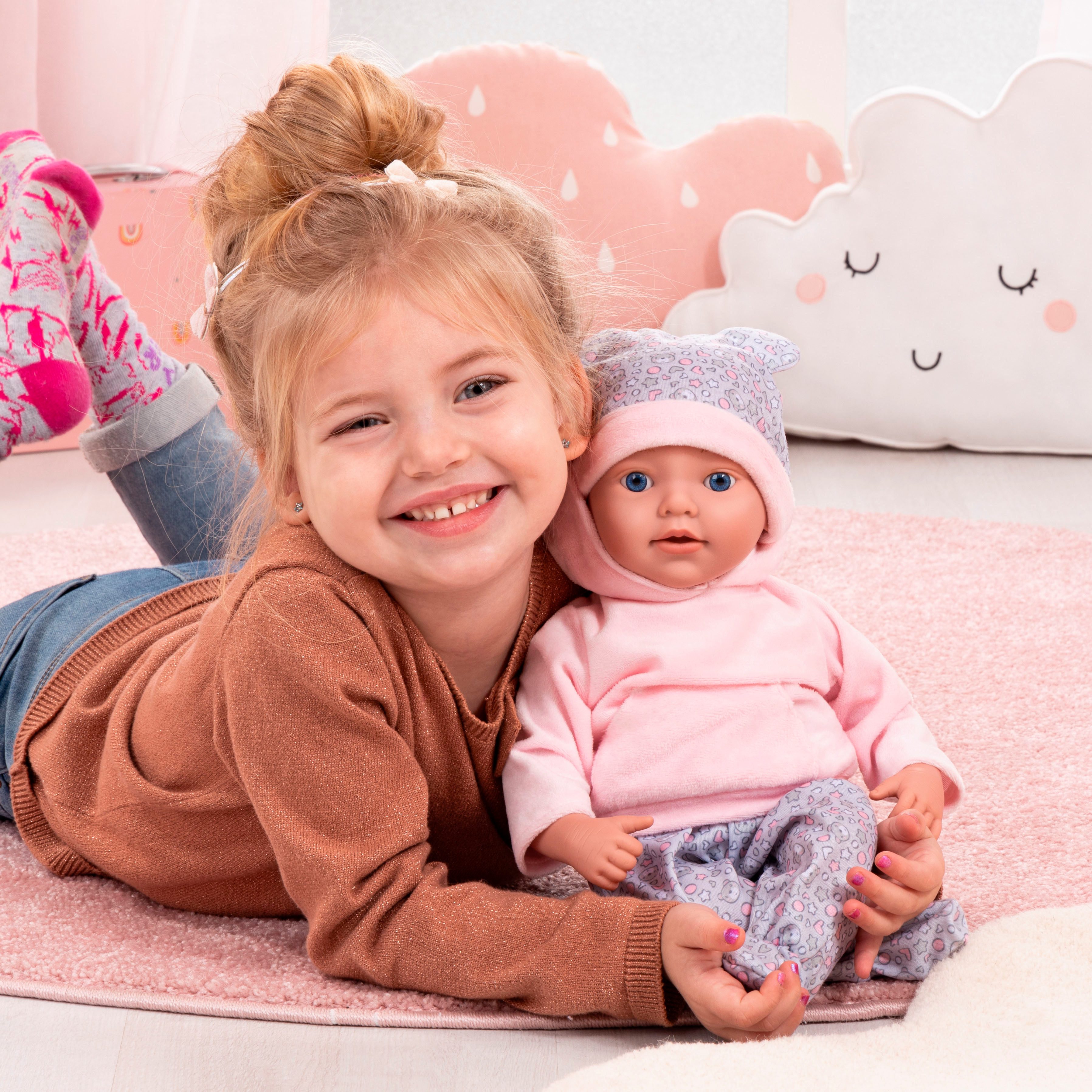 Bayer Babypuppe Reborn Baby, 38 cm Bärenmuster (4-tlg)