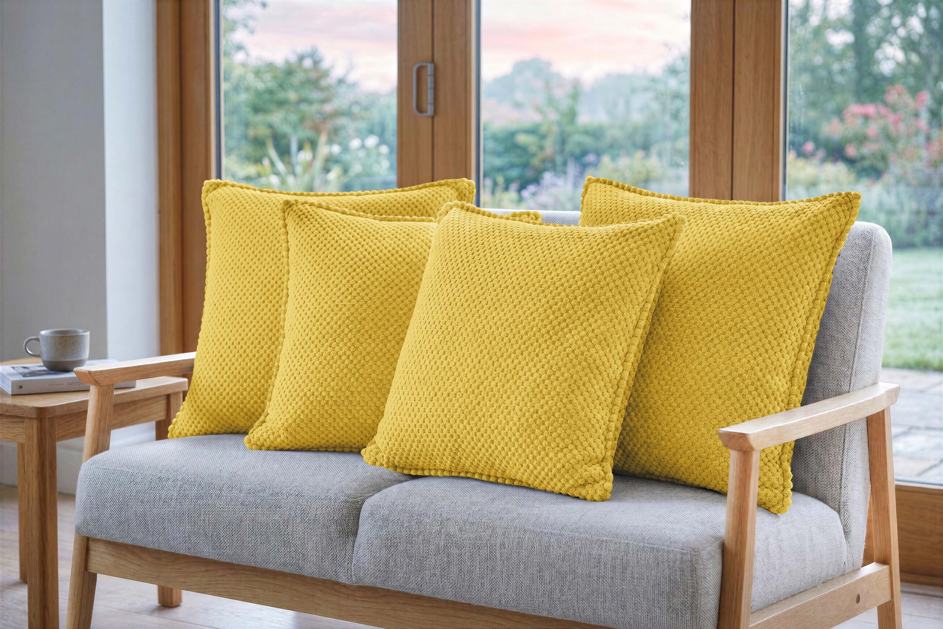 Amilian Dekokissen 4er Set Dekokissen mit Füllung, für Sofa Sessel und Bett geeignet pflegeleicht und waschbar