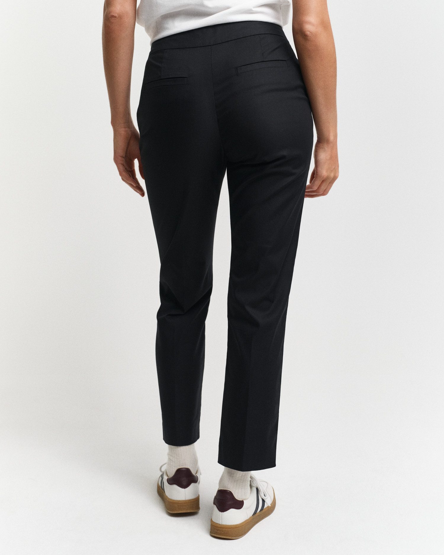 Gant Stoffhose SLIM SLACK mit Bügelfalten an Vorder- und Rückseite