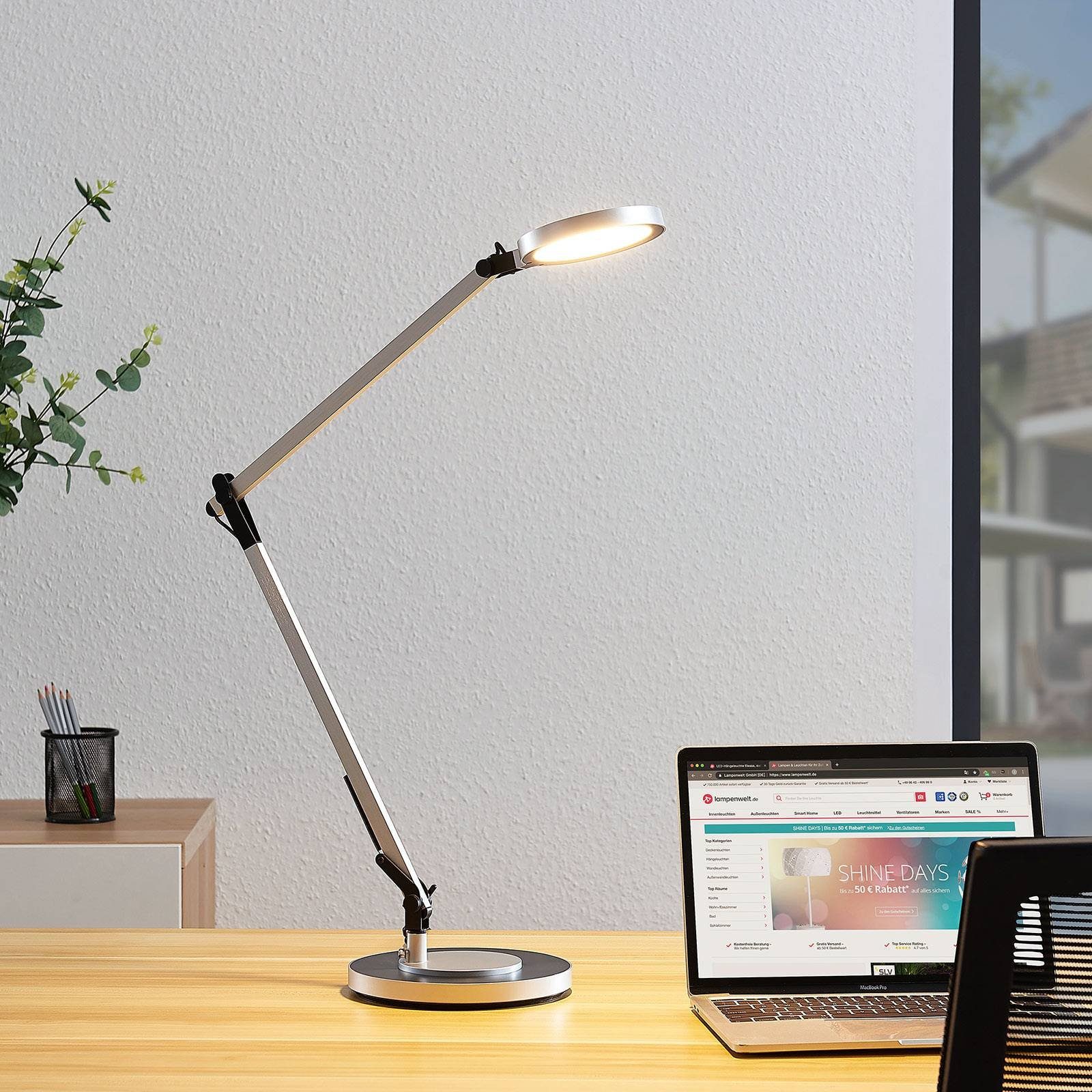 Lindby Schreibtischlampe Rilana, LED, Metall, Alu warmweiß IP20, 1 x 10 W LED, warmweiß
