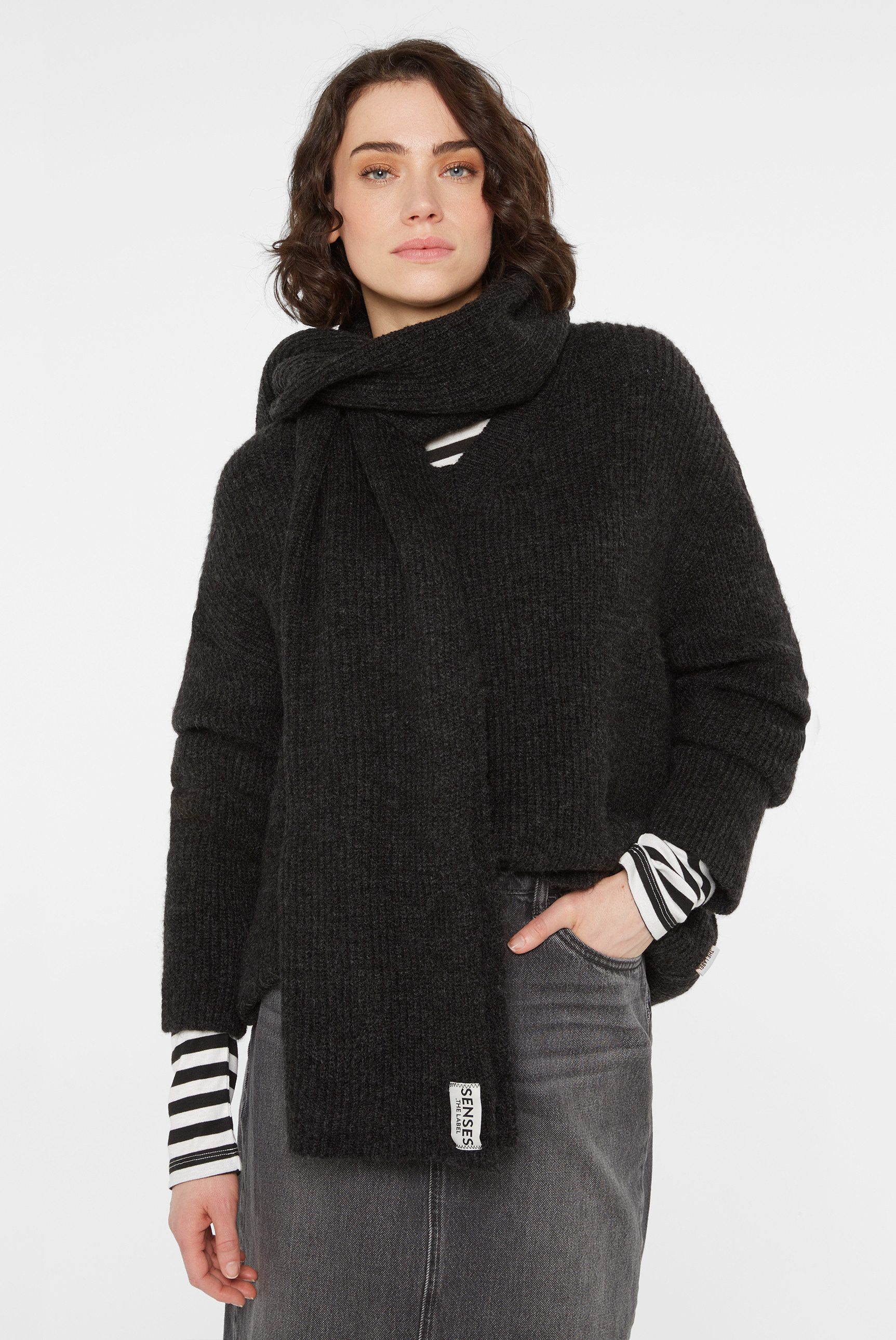 SENSES.THE LABEL Strickschal