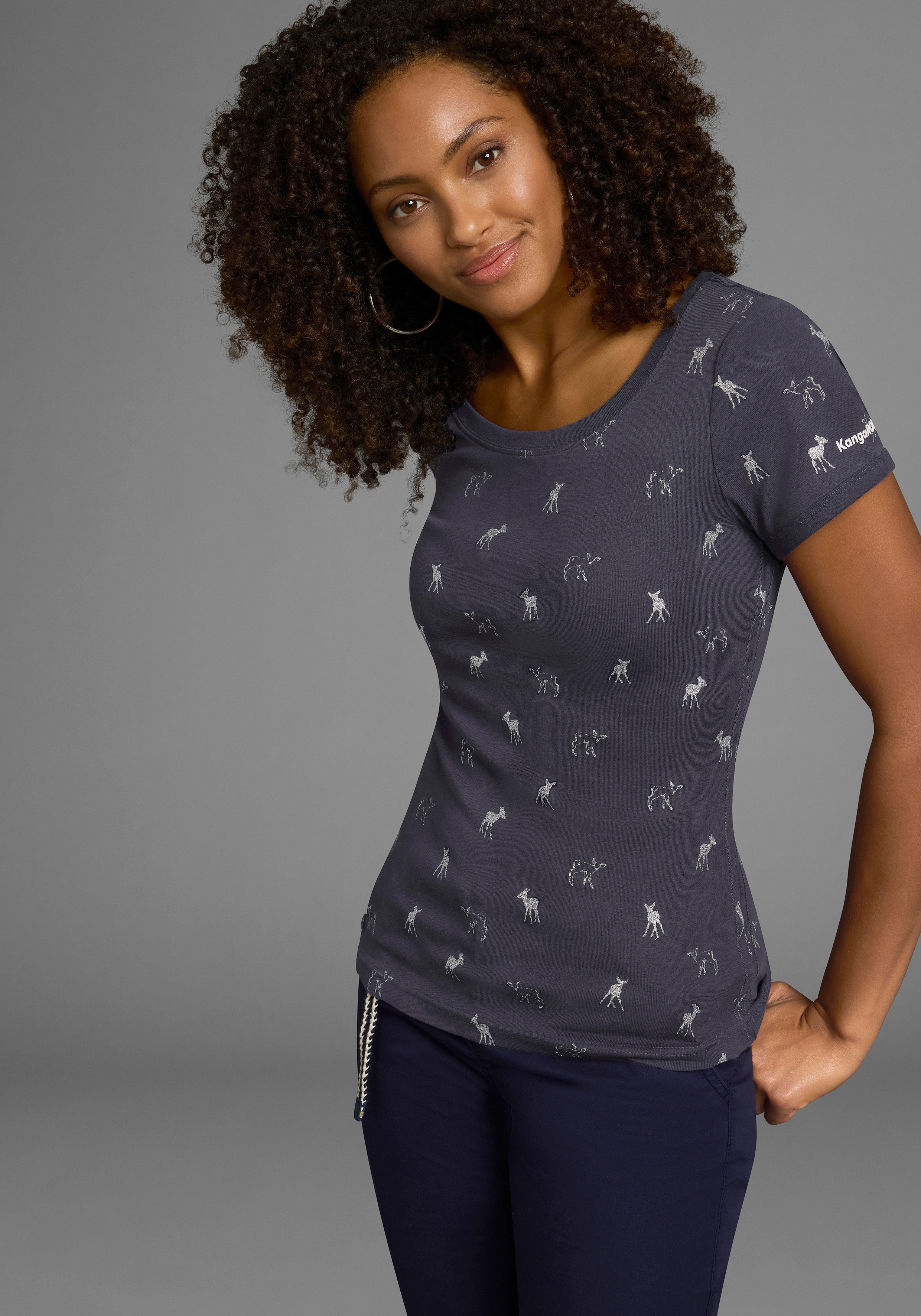 KangaROOS T-Shirt kurzärmelig, sehr figurbetont und hüftbedeckend