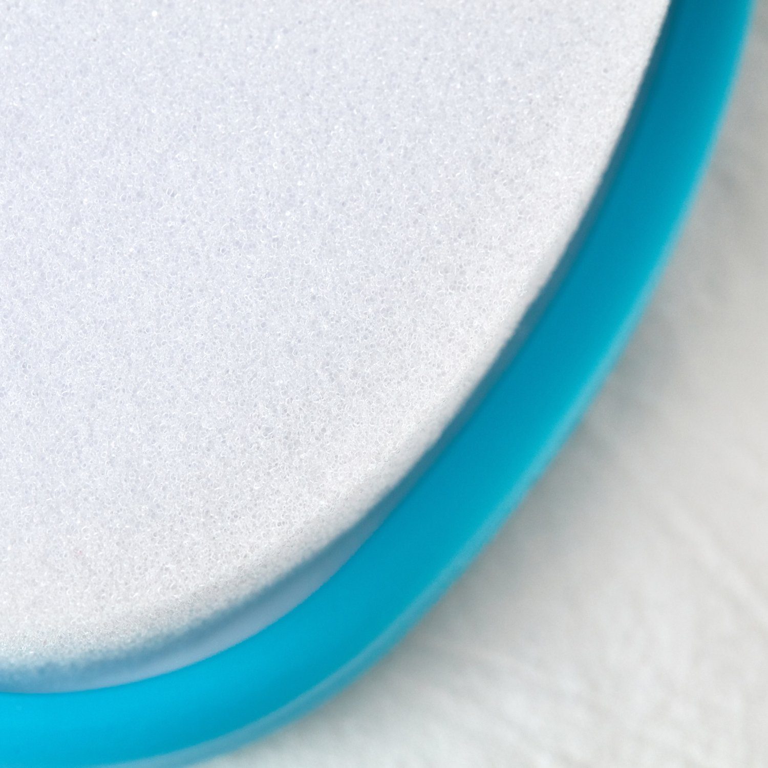 Frida Badebürste Flake Fixer 3-in-1 Milchschorf-Set für Babys und Kleinkinder, weicher Schaumstoffschwamm mit einer sanften Bürste