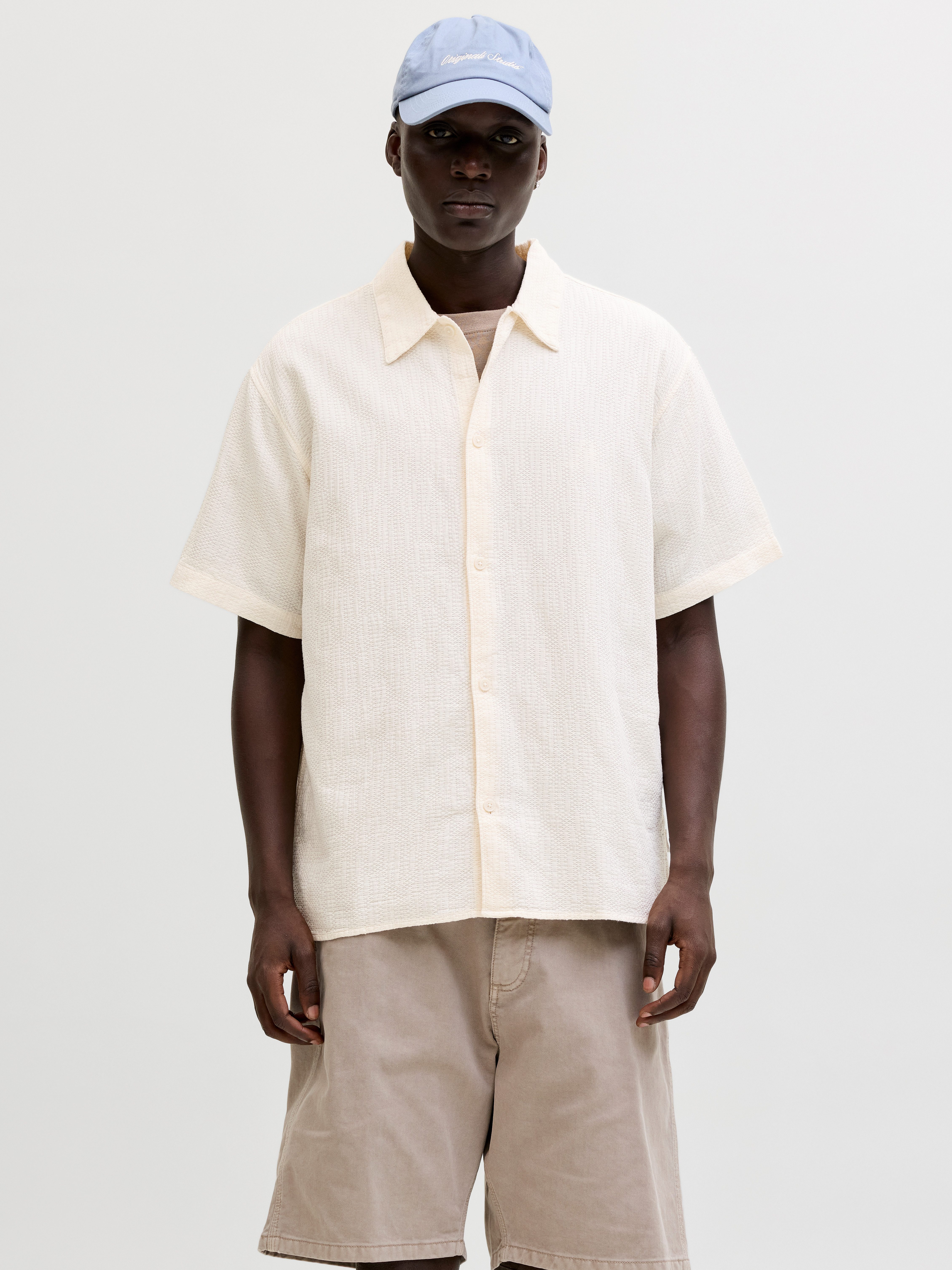 Jack & Jones Kurzarmhemd JORMONTAUK WAVY TEXTURE SHIRT SS SN Baumwolle, relaxed fit