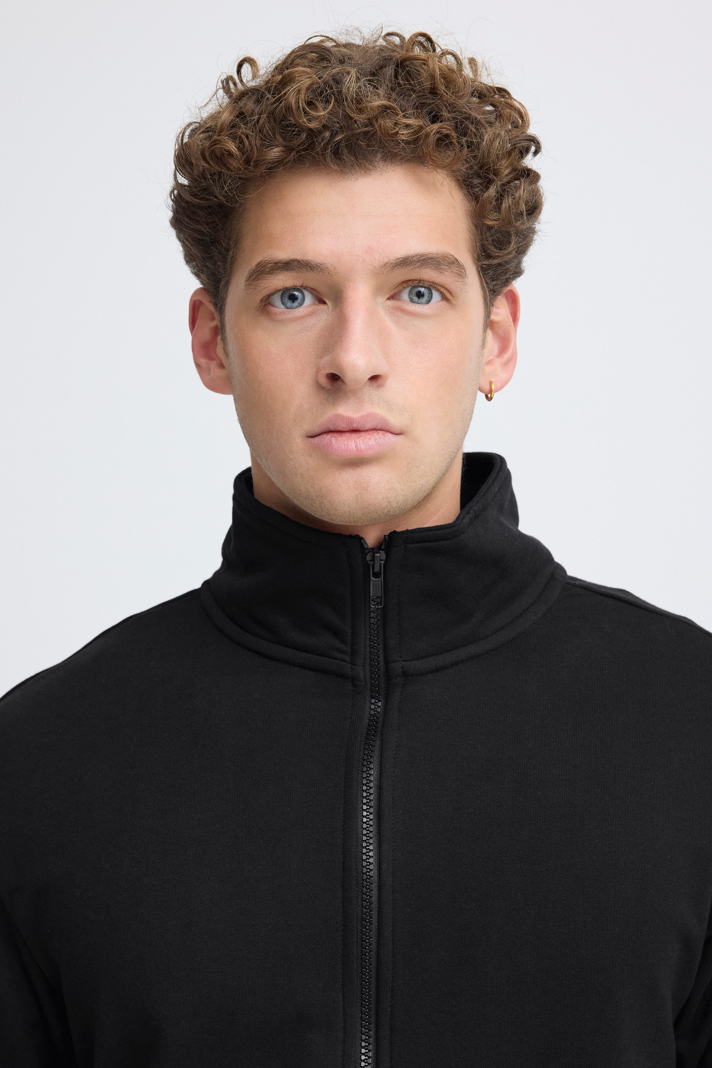 Blend Sweater BHBRODY STAND SWEATSHIRT mit Reißverschluss, aus Baumwolle und Polyester, Regular Fit