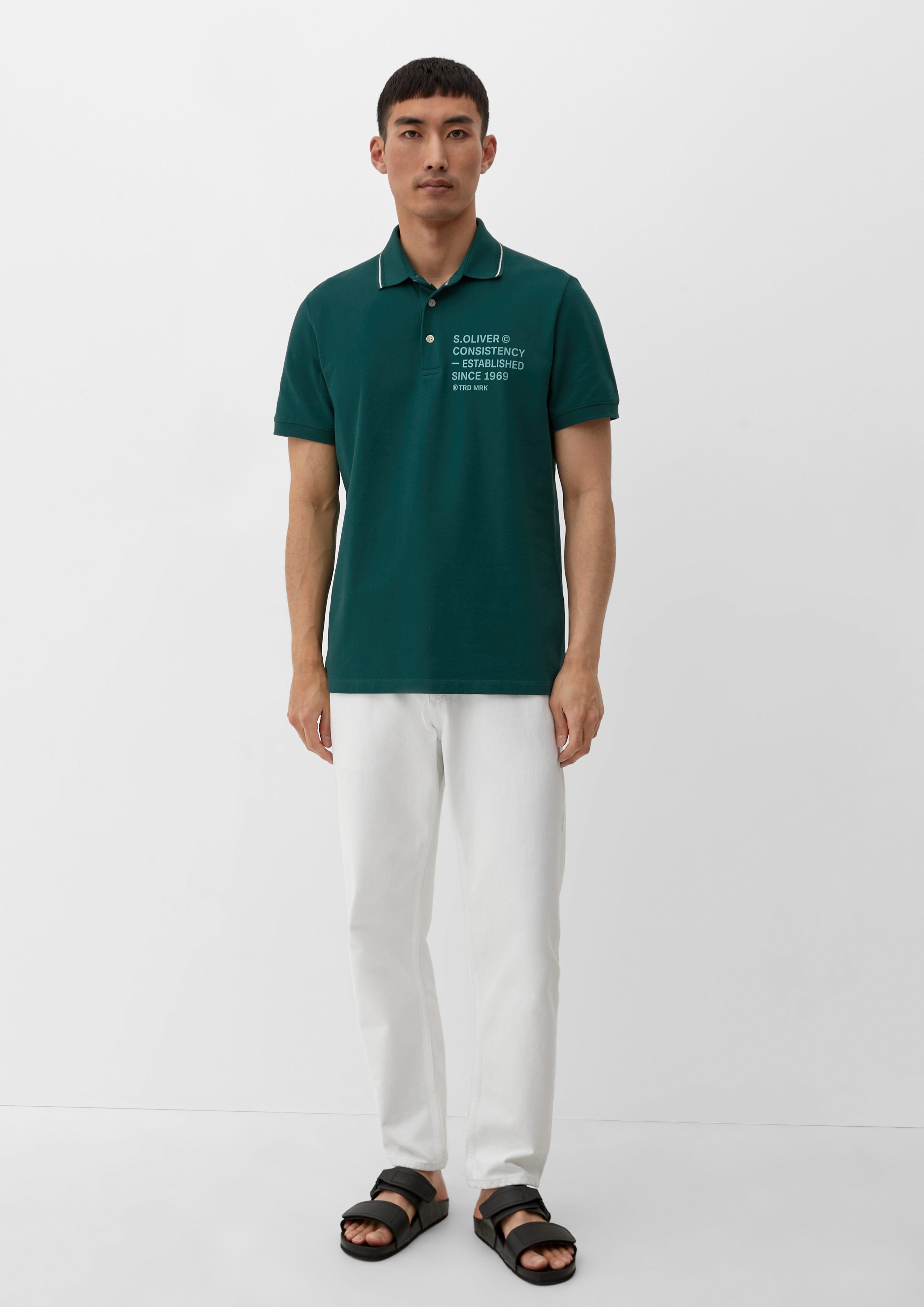 s.Oliver Kurzarmshirt Poloshirt mit tannengrün Piquéstruktur Blende Artwork