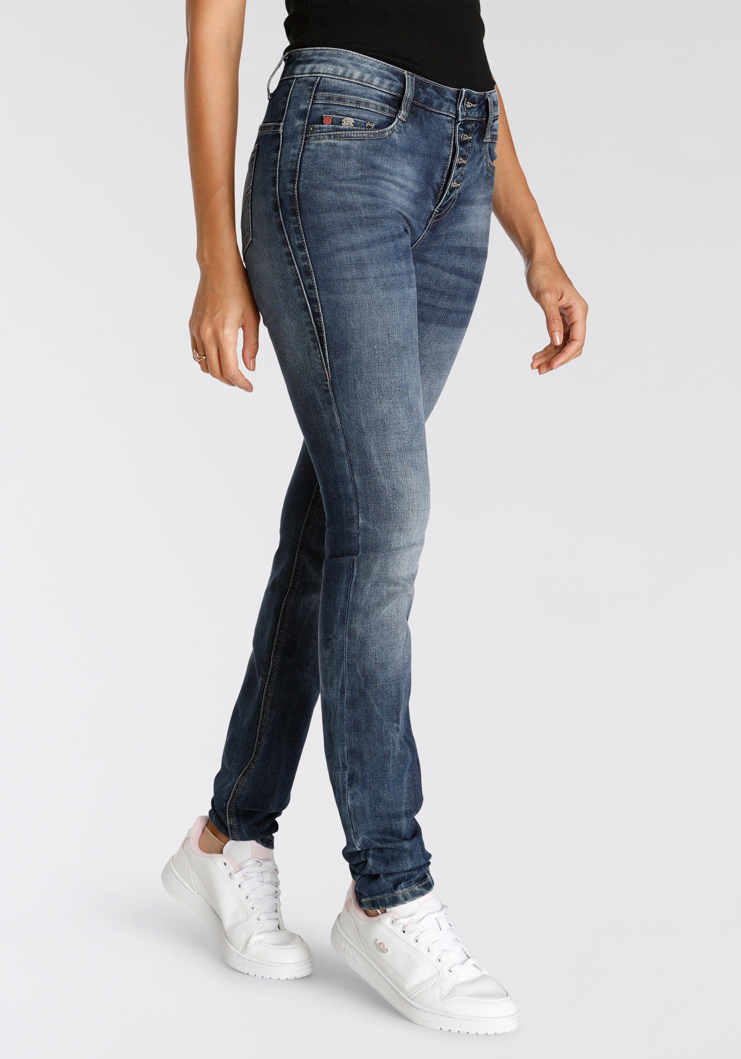 durch wassersparende macyHS 5-Pocket-Jeans Wash H.I.S Ozon ökologische, Produktion