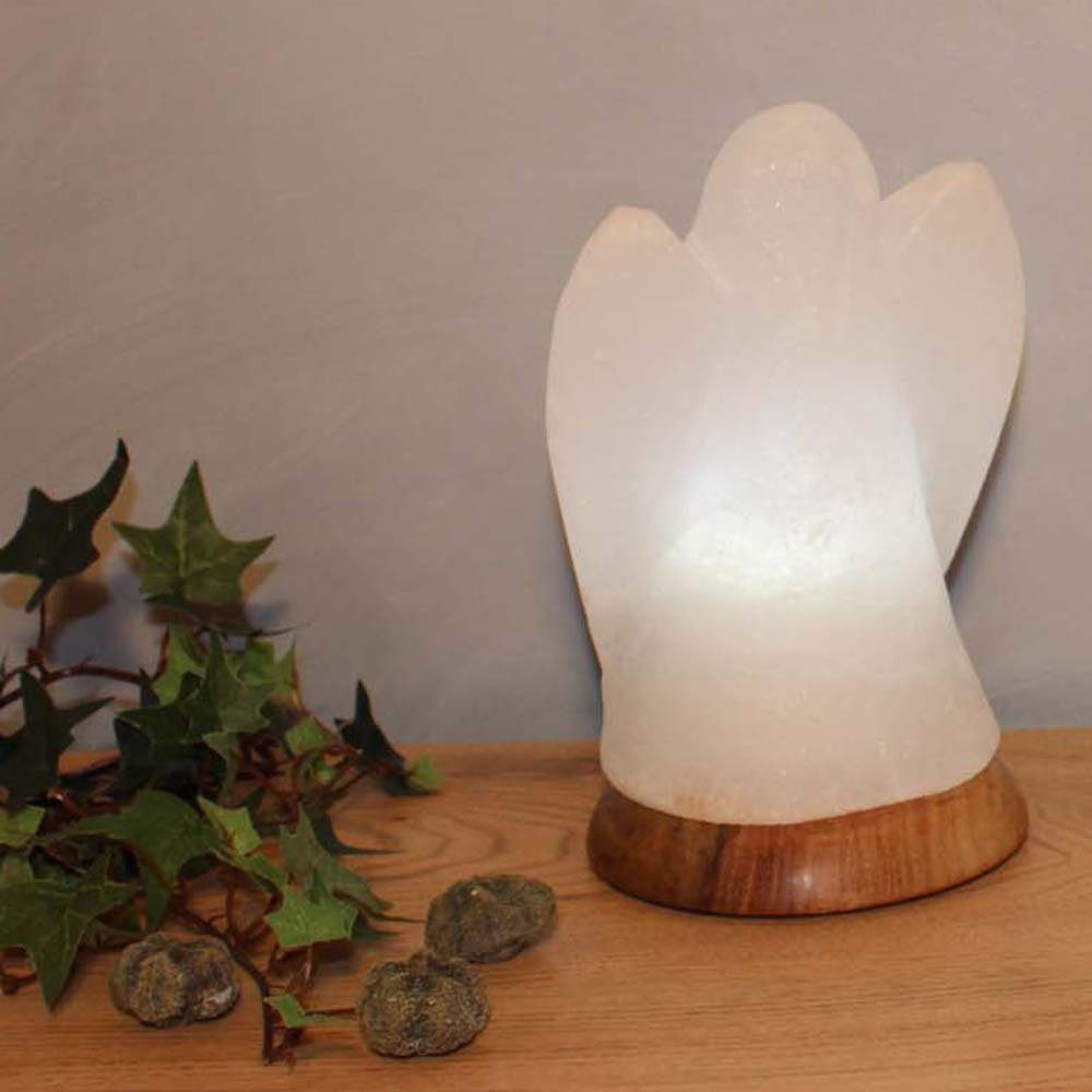 ein Engel, - Leuchtmittel Warmweiß, Unikat, SALT H: ca.19 cm Salzkristall Stein Salzkristall-Tischlampe jeder DREAMS aus wechselbar, Handgefertigt HIMALAYA