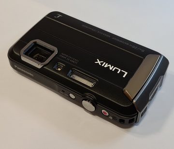 Panasonic Lumix FT30 schwarz Digitalkamera Kompaktkamera