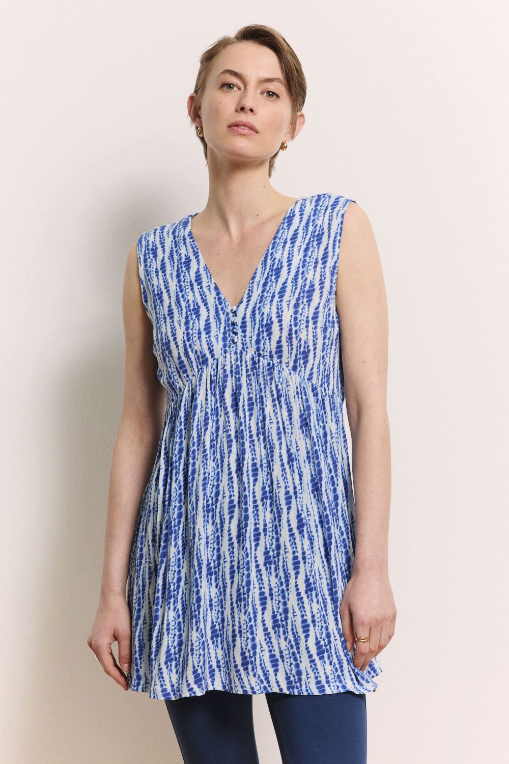Tranquillo Blusenshirt Tunika Elisaa aus Crinkle EcoVero™ Viskose Nachhaltige Crinkle-Tunika aus EcoVero Viskose