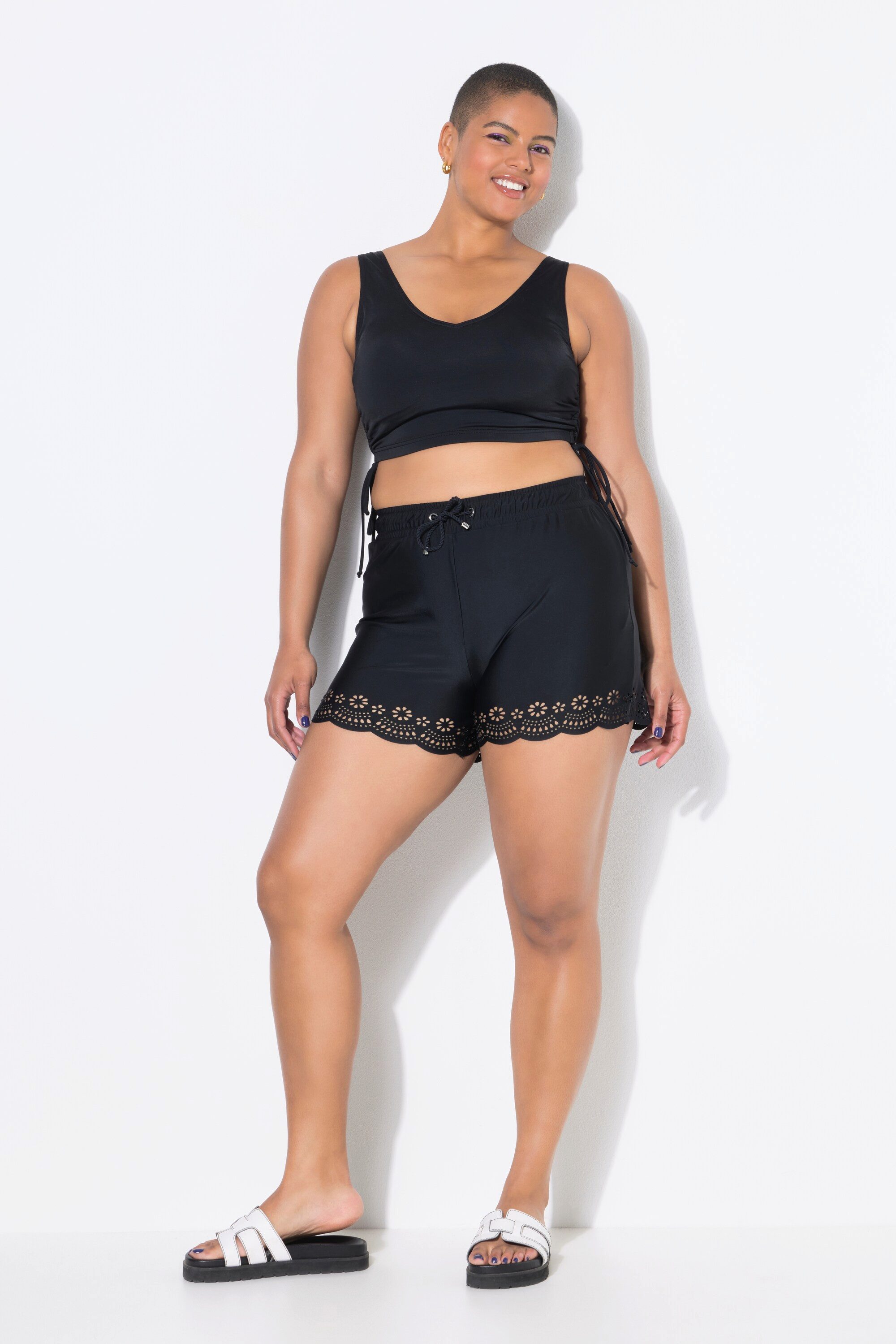 Studio Untold Bikinislip Badeshorts weites Bein Lasercut-Saum – Bild 4 von 4
