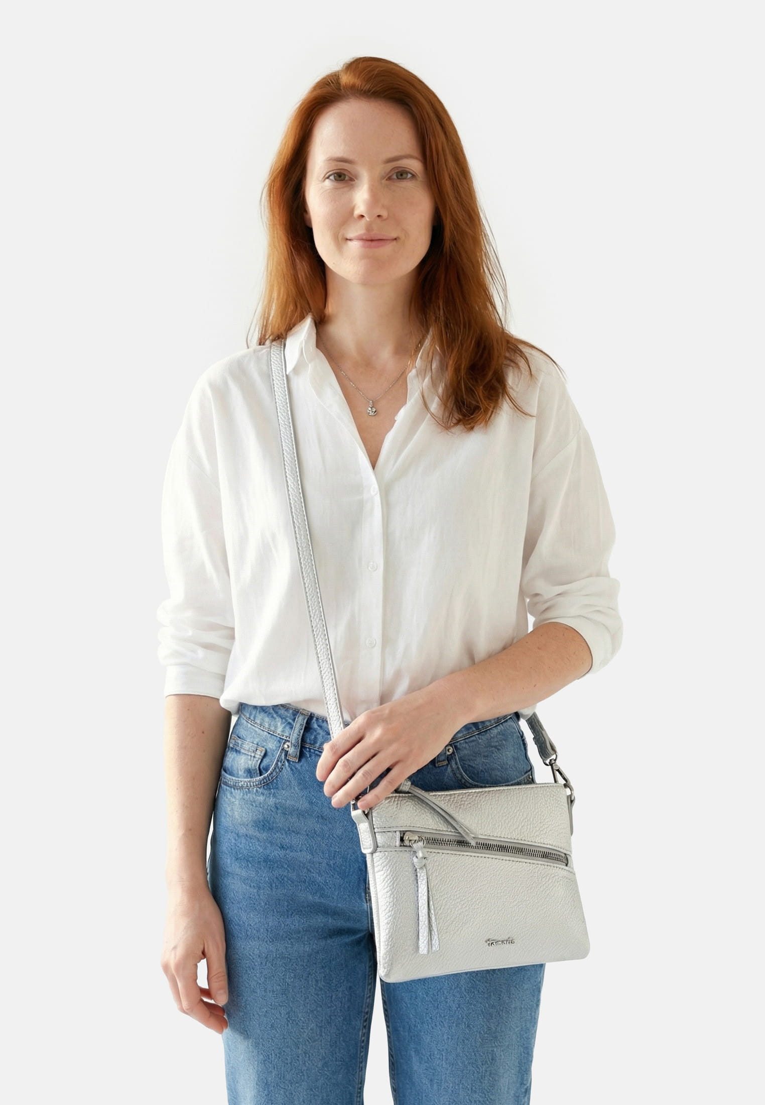 Tamaris Umhängetasche TAS Alessia, Logo Patch