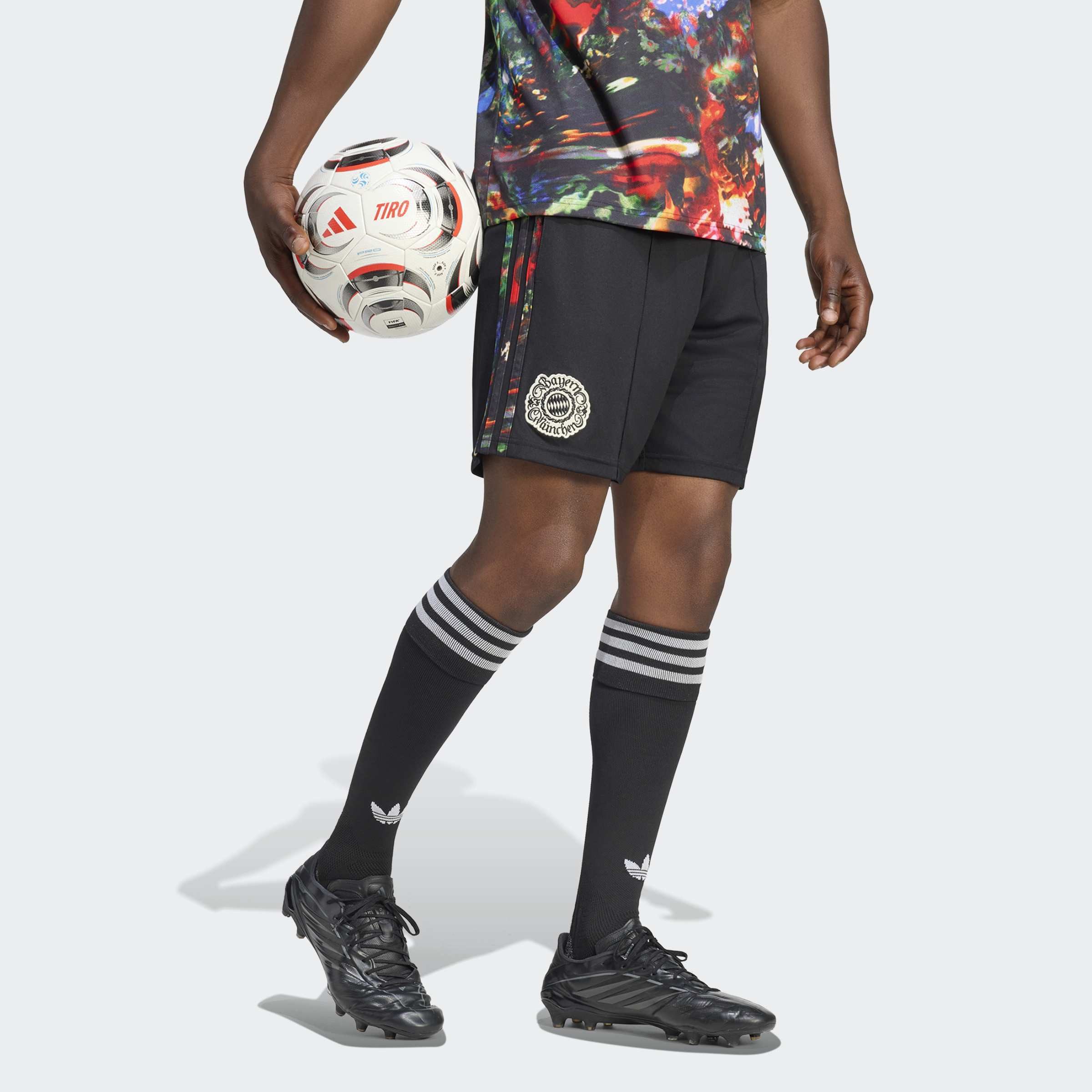 adidas Performance Shorts FC BAYERN MÜNCHEN 26/27 WIESN SHORTS (1-tlg)