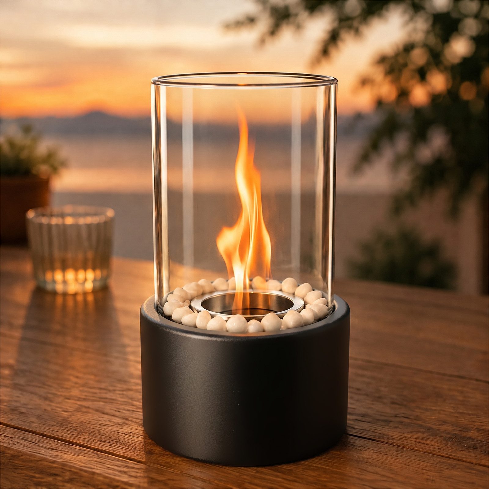 ZMH Tischfeuer Schwarz, Edelstahlbrenner, mit Windschutzglas, Löschwerkzeug, Mit dekorativen Kieselsteinen, geeignet für drinnen und draußen