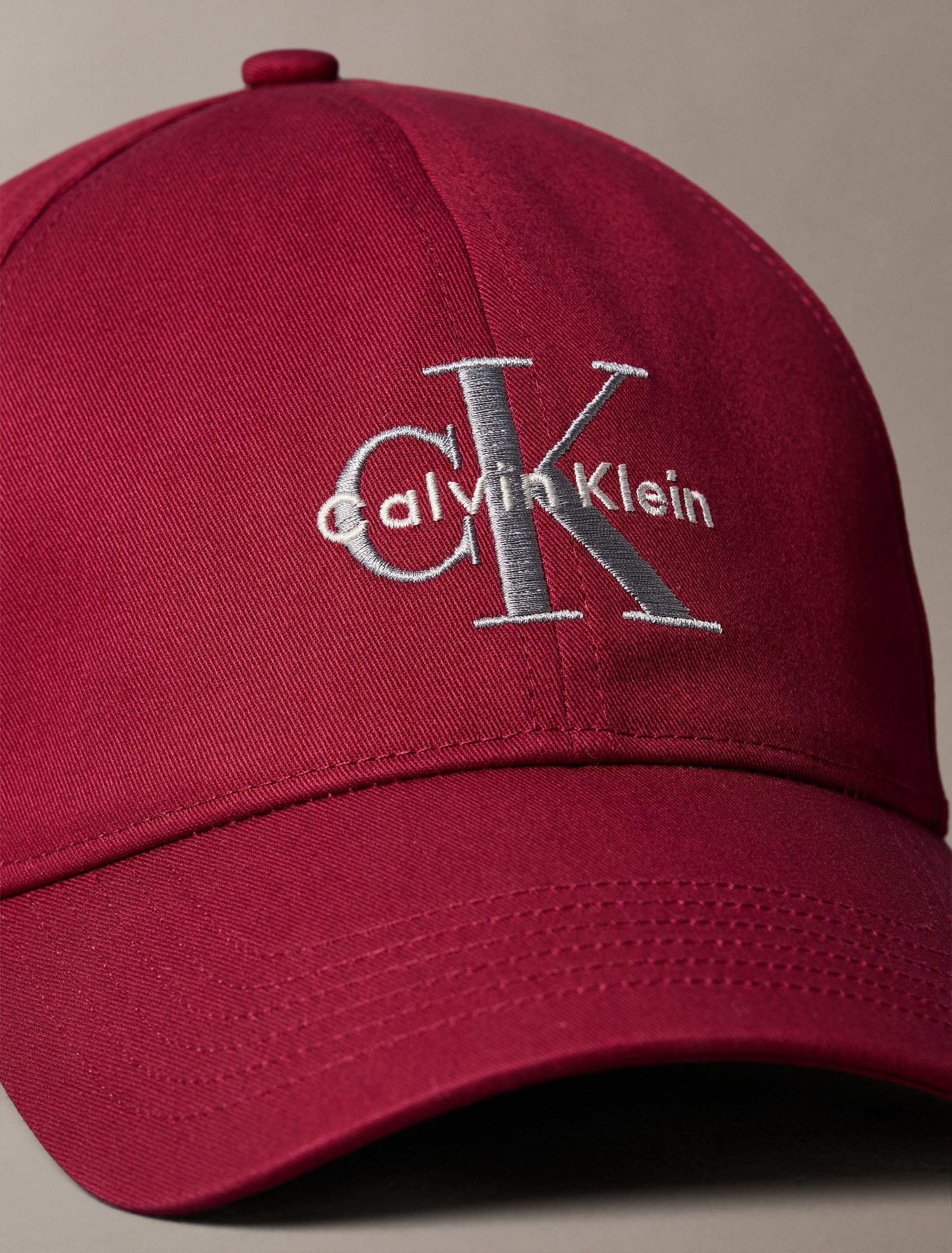 Calvin Klein Jeans Baseball Cap MONO LOGO EMBRO CAP mit Logostickerei