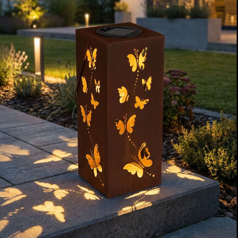 Harms Import LED Solarleuchte, LED-Leuchtmittel fest verbaut, Solarlampe Dekosäule Außen Hängelampe Schmetterling rost LED H 45 cm