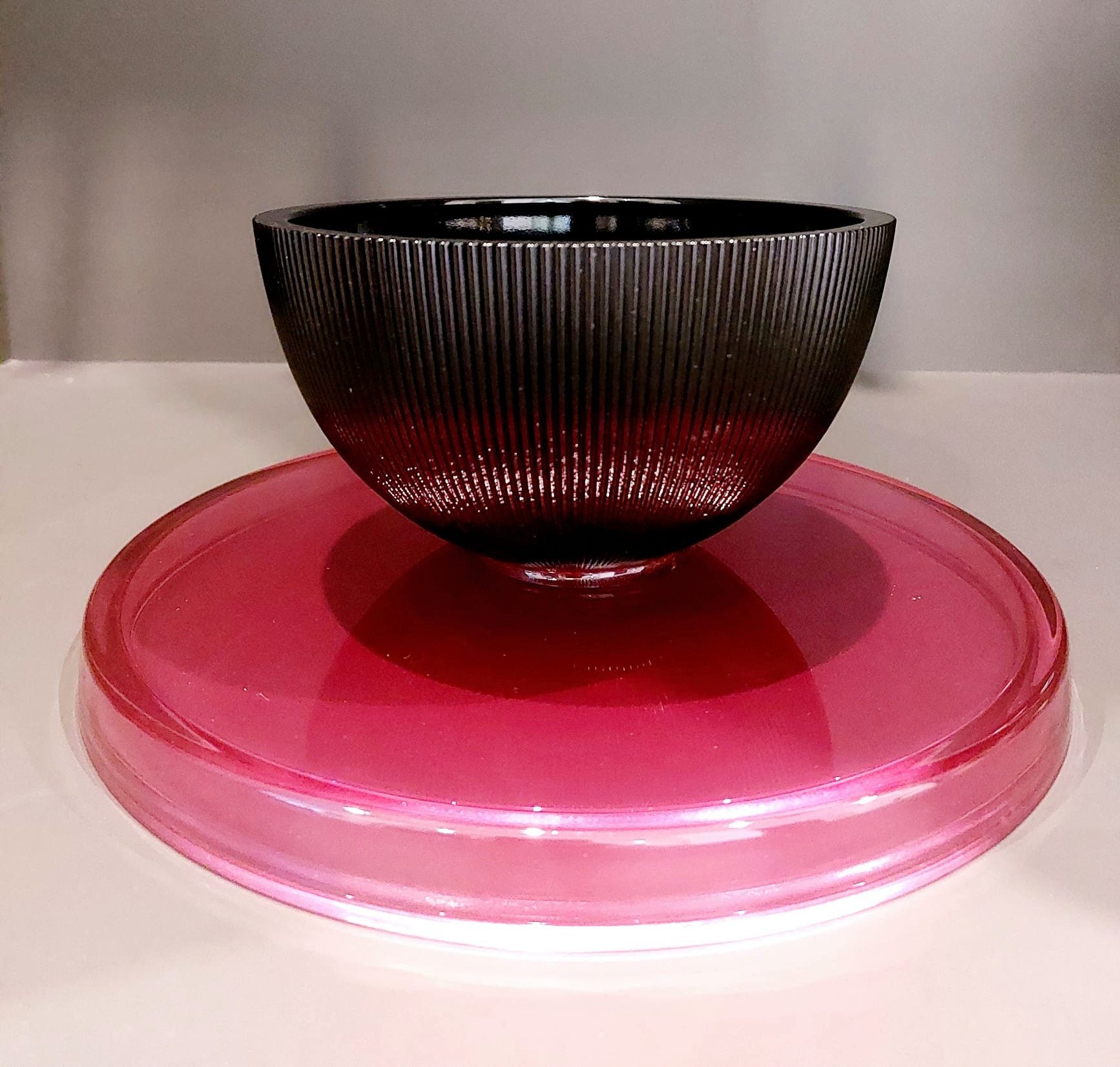 meytrade Dekoschale doppelseitig wendbar aus Glas pink, runde Obstschale & Kerzenständer, Wendeschale aus Glas als Wohndeko in pink schwarz