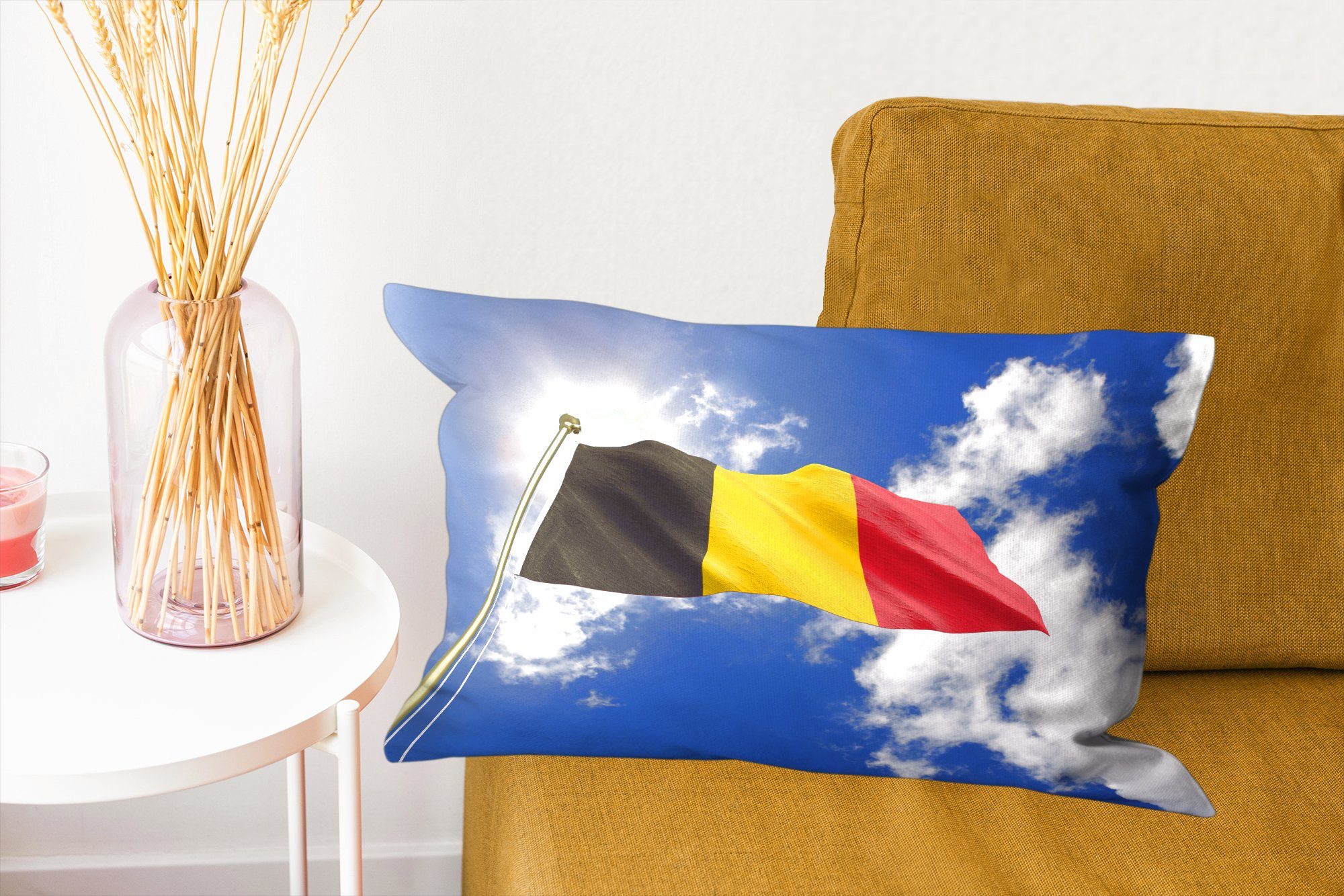 Dekoration, MuchoWow belgische Himmel, Die Füllung, Zierkissen, am Dekokissen mit Dekokissen Flagge Wohzimmer Schlafzimmer weht