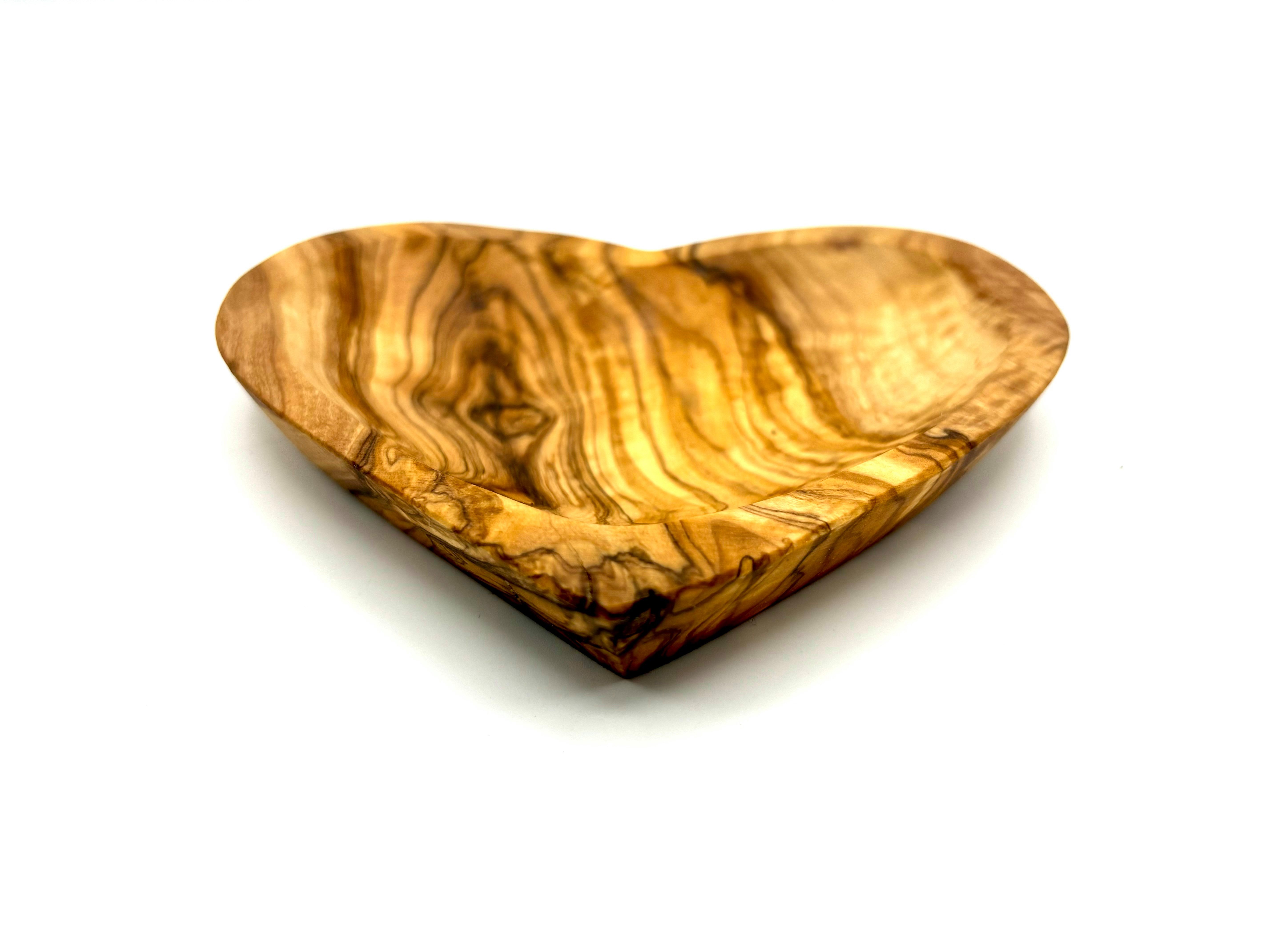 Snackschale in Herzform aus Olivenholz, Breite ca. 14 cm