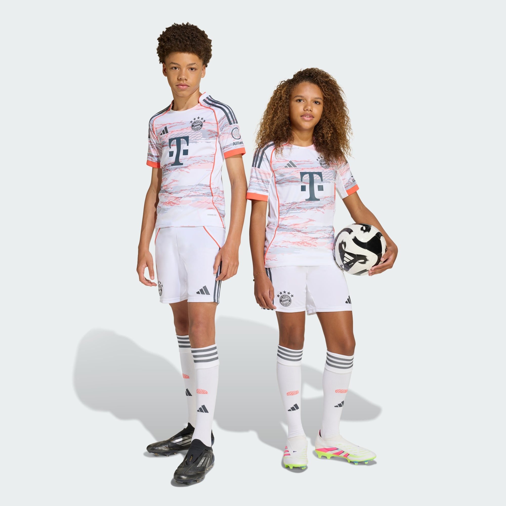 adidas Performance Shorts FC BAYERN MÜNCHEN 25/26 KIDS AUSWÄRTSSHORTS (1-tlg)