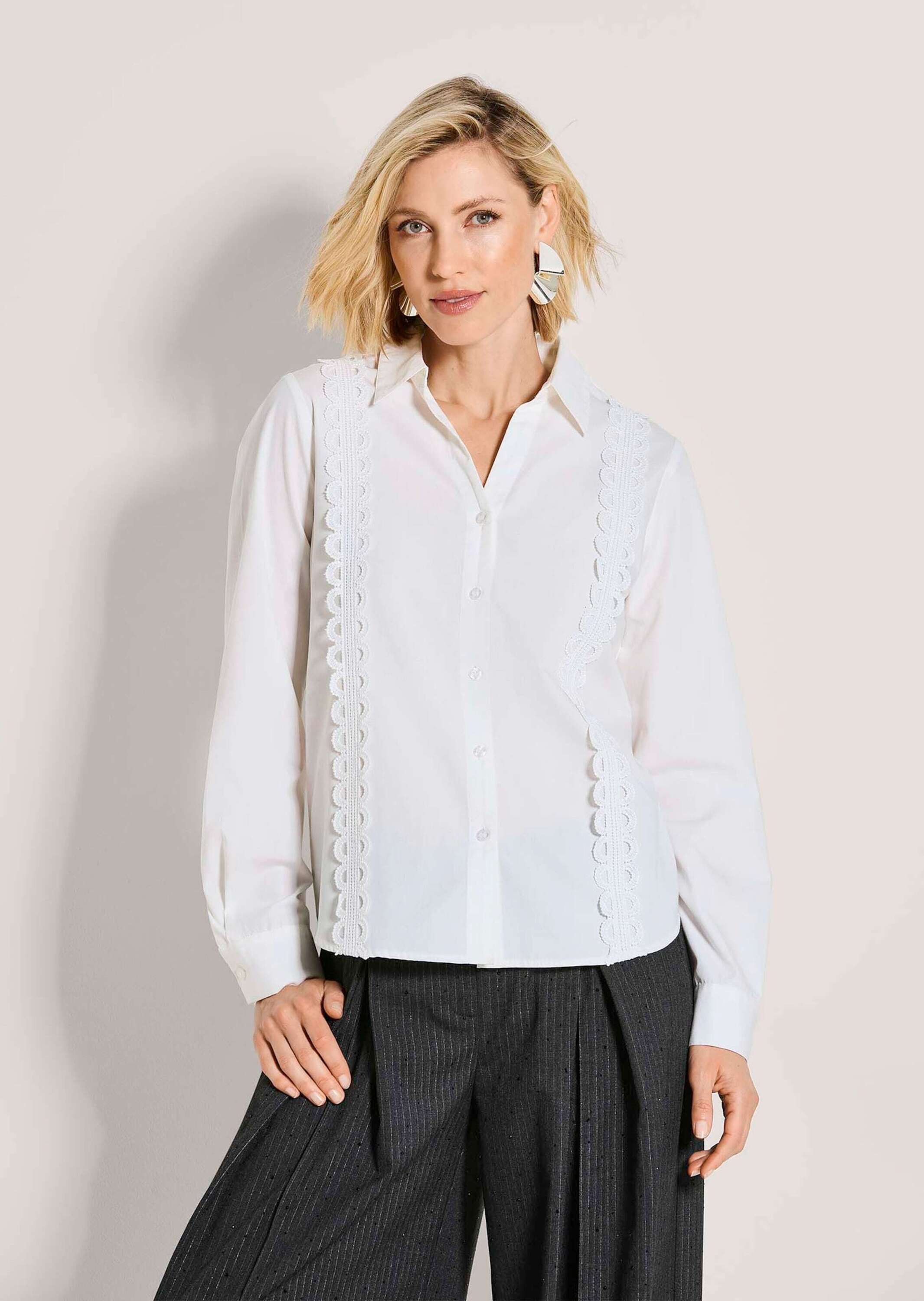 MADELEINE Hemdbluse Baumwollbluse mit Spitzendetails Spitzenbluse mit Hemdkragen, Knopfleiste und Langarm