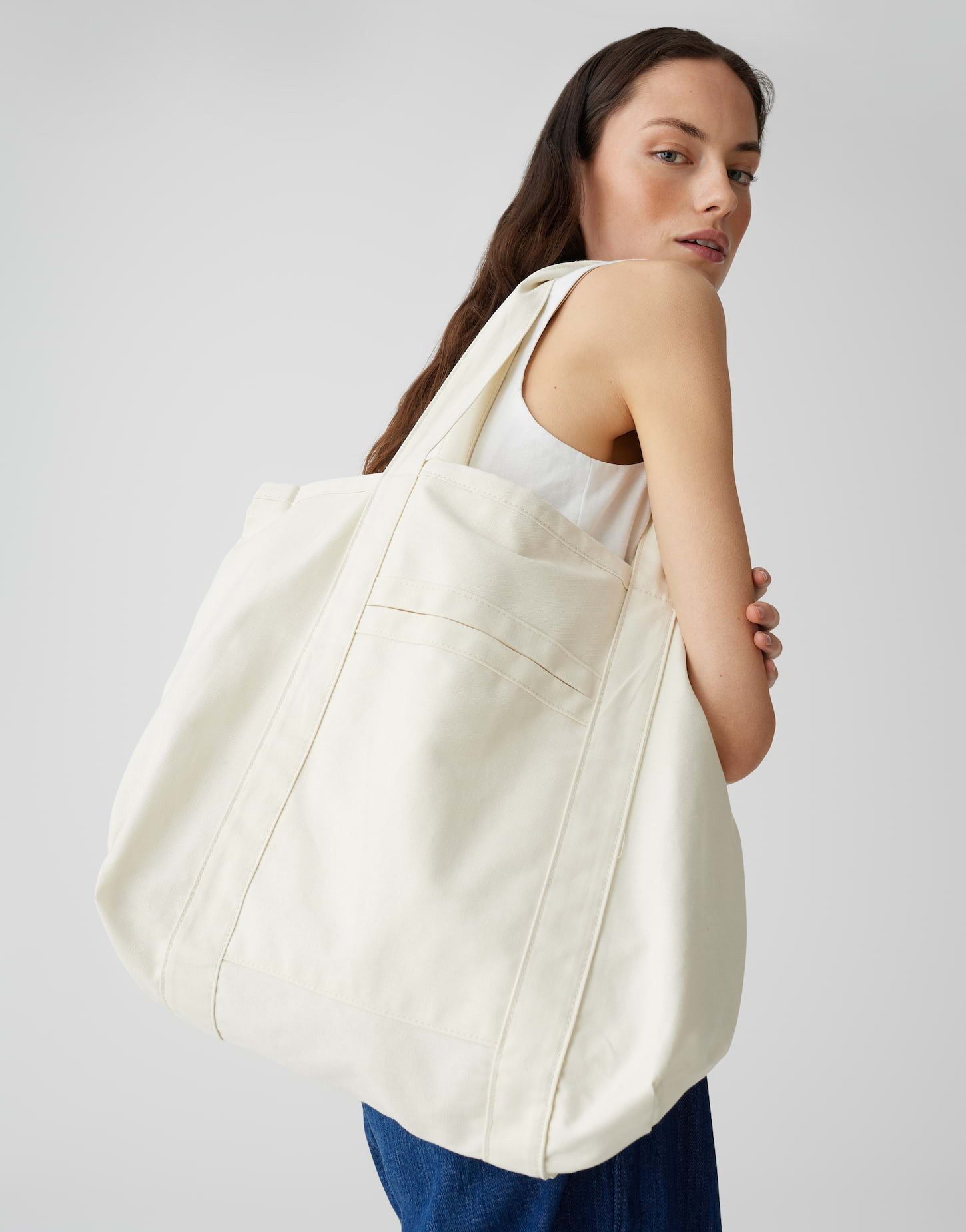 Shopper APARISA aus festem Cotton Canvas