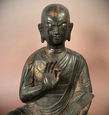 Asien LifeStyle Buddhafigur Buddhistische Lama Bronze Figur (31cm) Guru