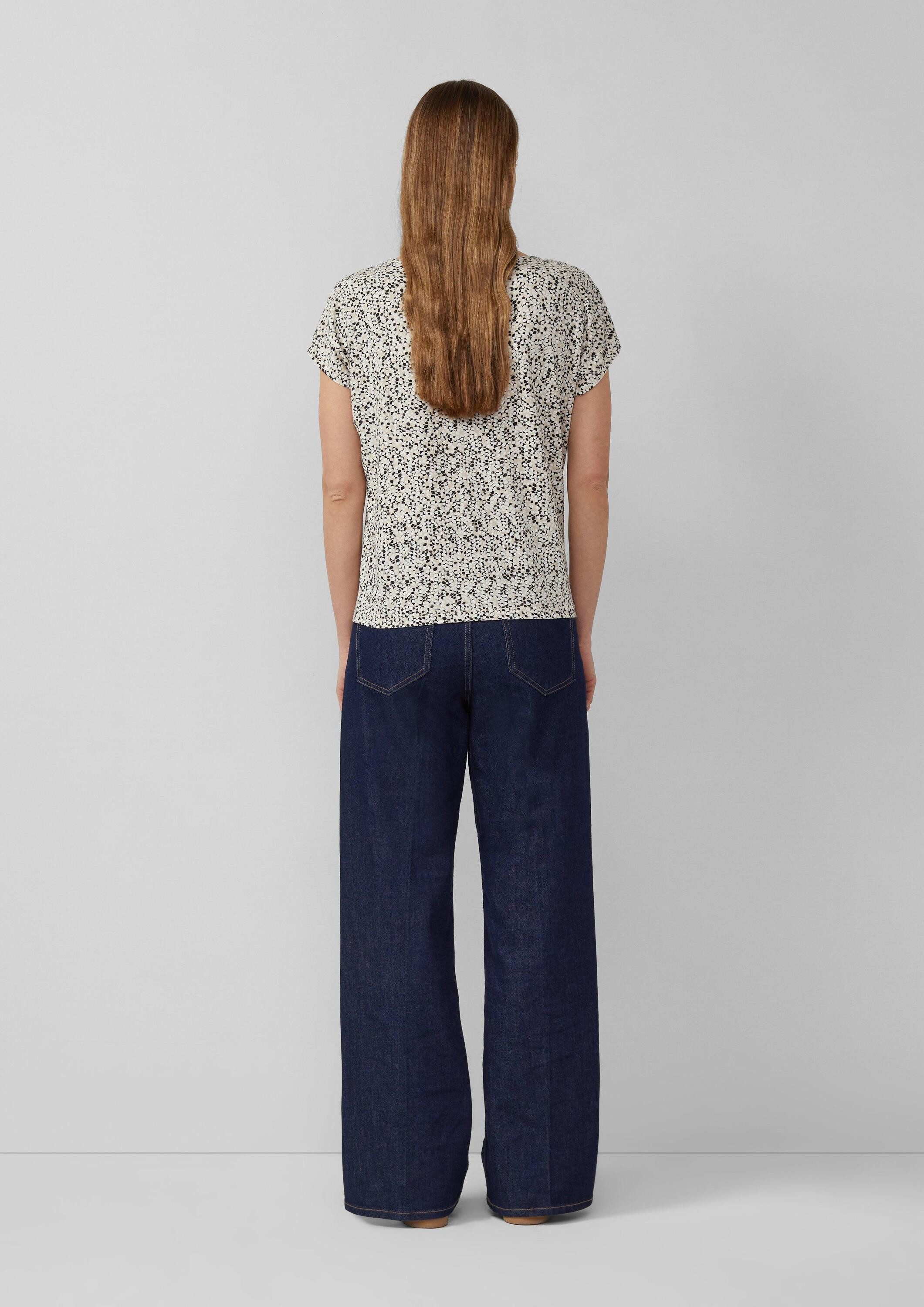 s.Oliver Kurzarmshirt T-Shirt Fließendes Jersey-Shirt mit überschnittenen Schultern