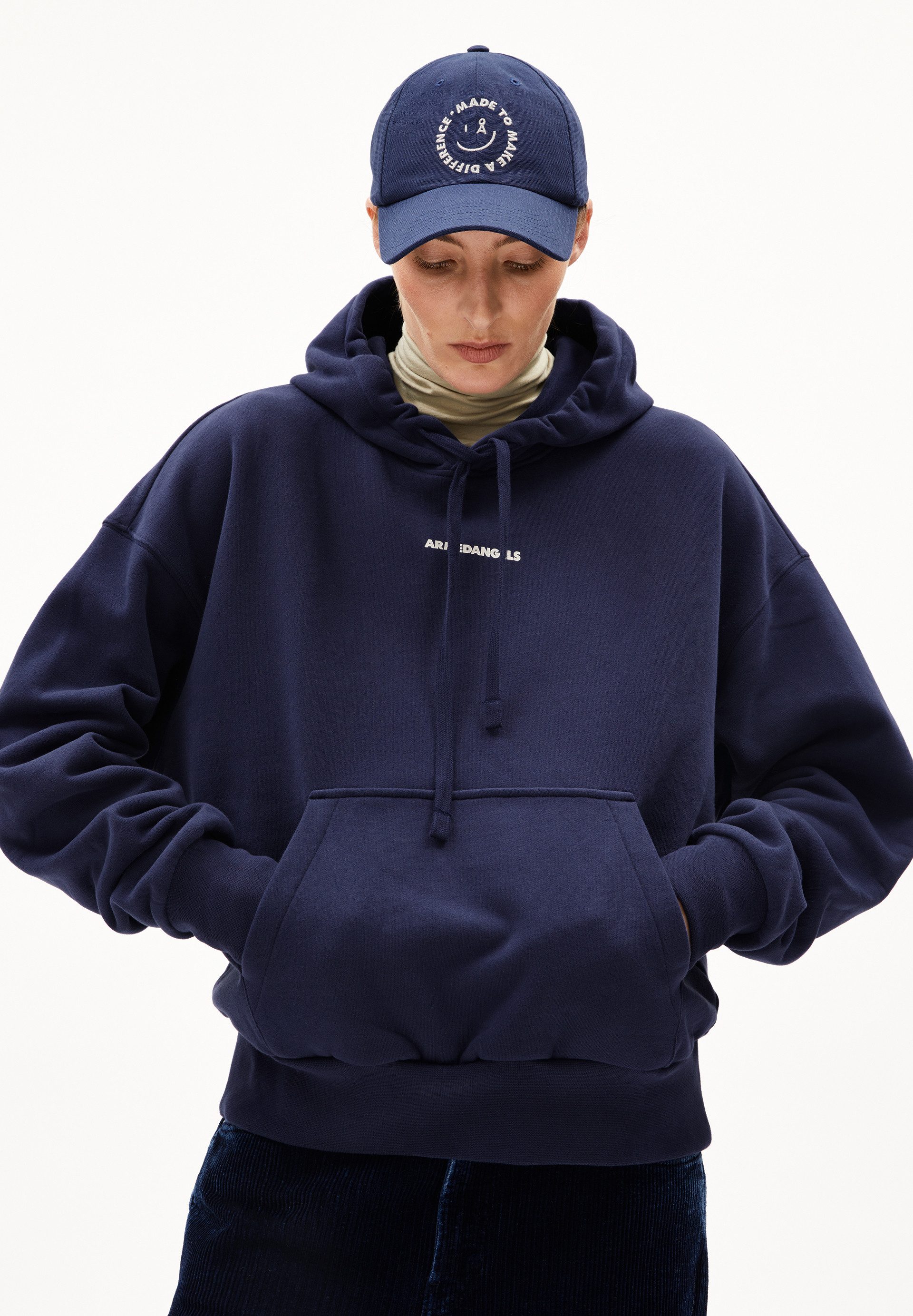 Armedangels Hoodie FRANCISARAA DIFFERENCE (1-tlg., Oversized Fit) Kängurutasche