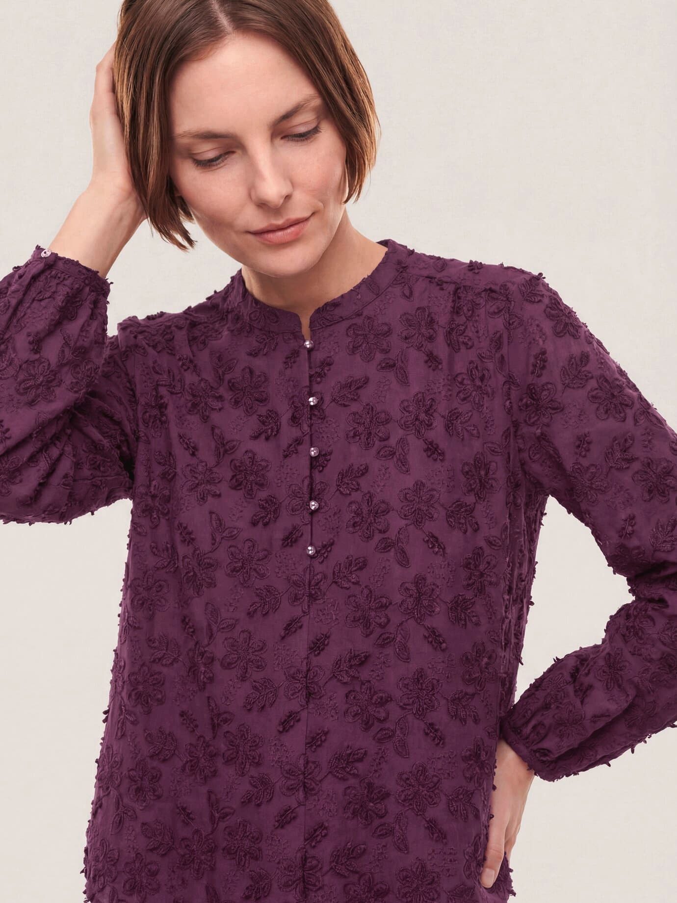 Walbusch Langarmbluse Damen Bluse mit Blütenstickerei Stehkragen Langarm, pflegeleicht, atmungsaktiv – Bild 3 von 4