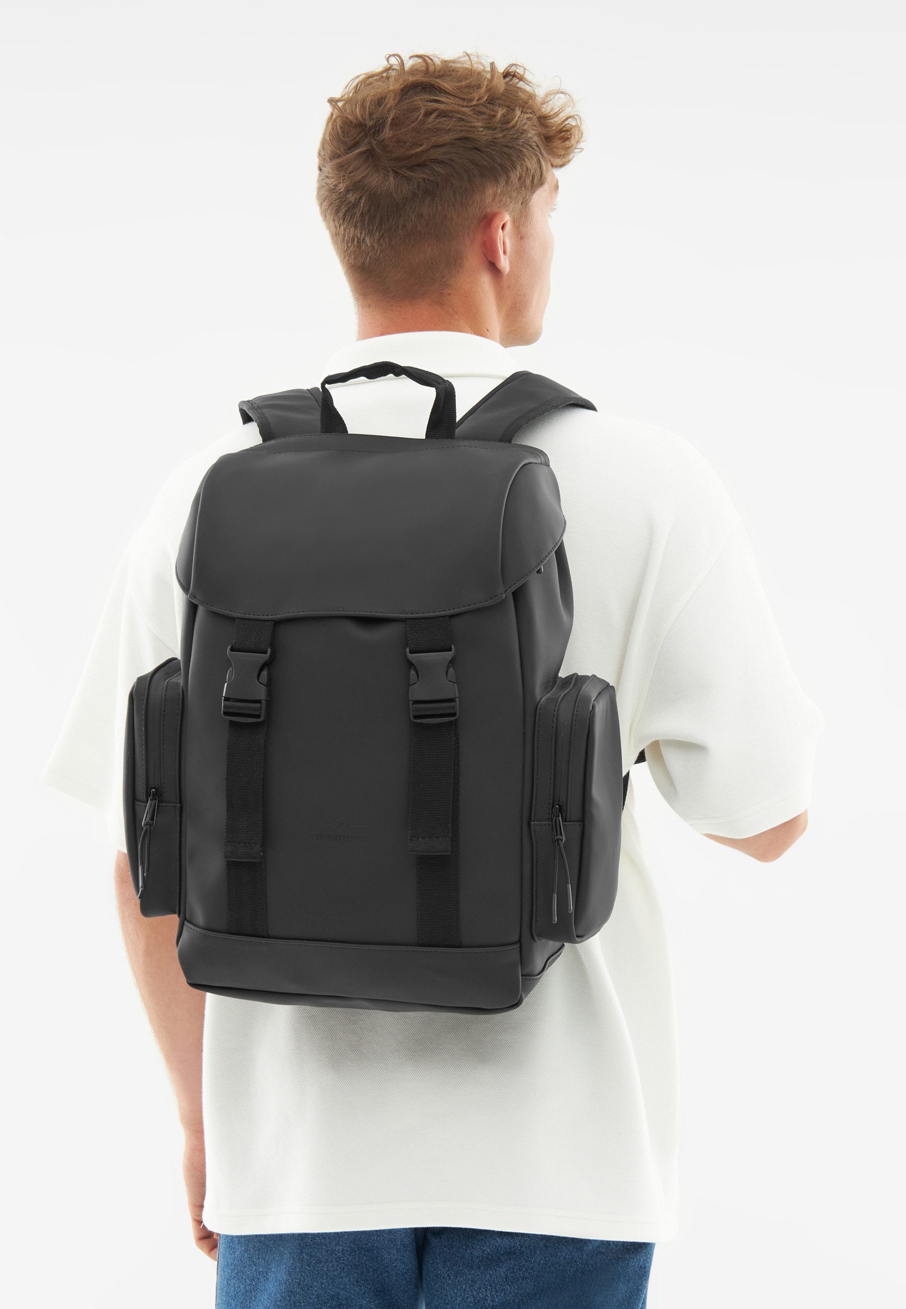 Johnny Urban Cityrucksack Finley Rucksack mit 16 Zoll Laptopfach (1-tlg), Wasserabweisend, Matte sleek Optik